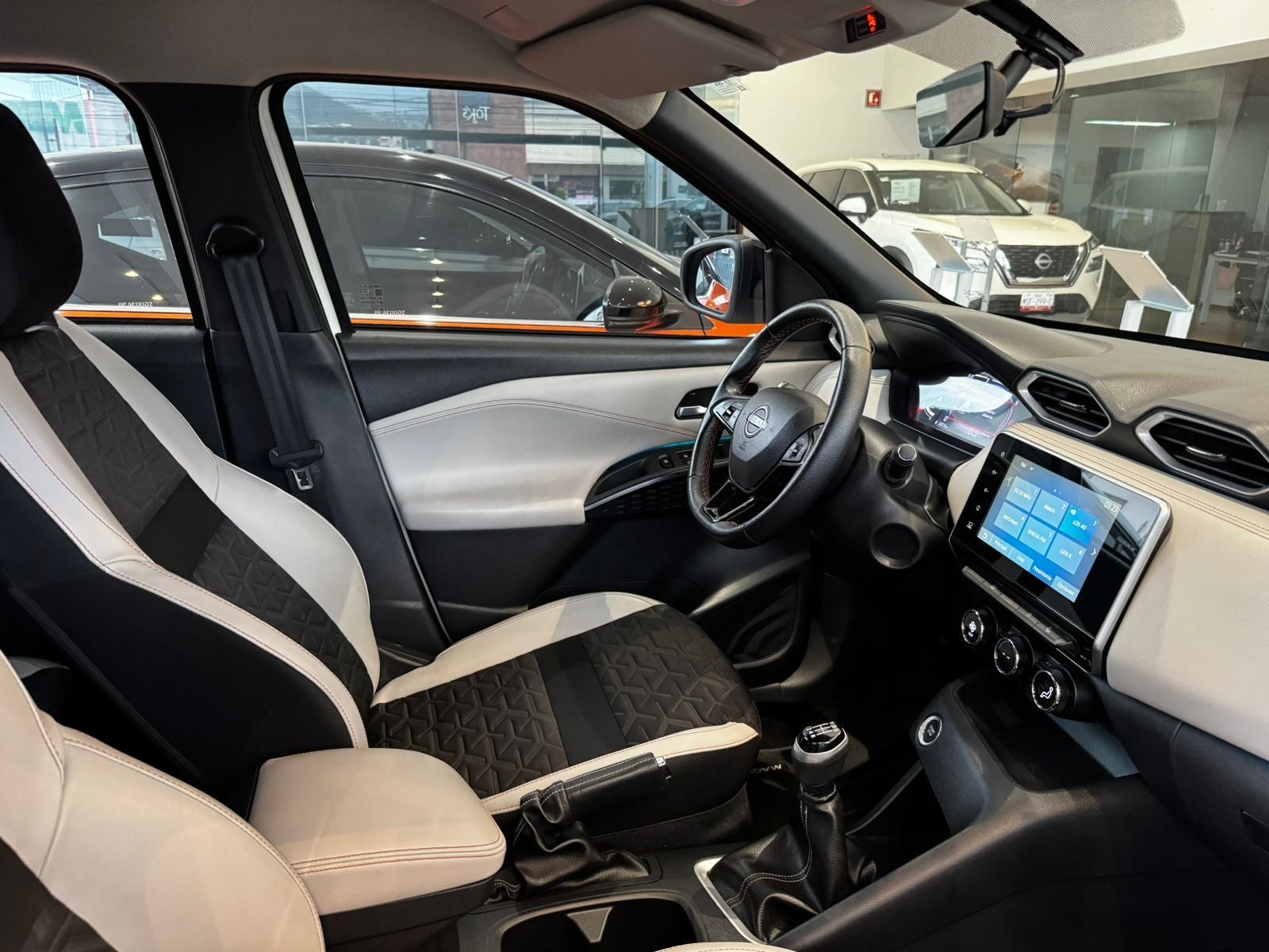 2025 Nissan MAGNITE 5 PUERTAS EXCLUSIVE 1.0 LTS CVT T