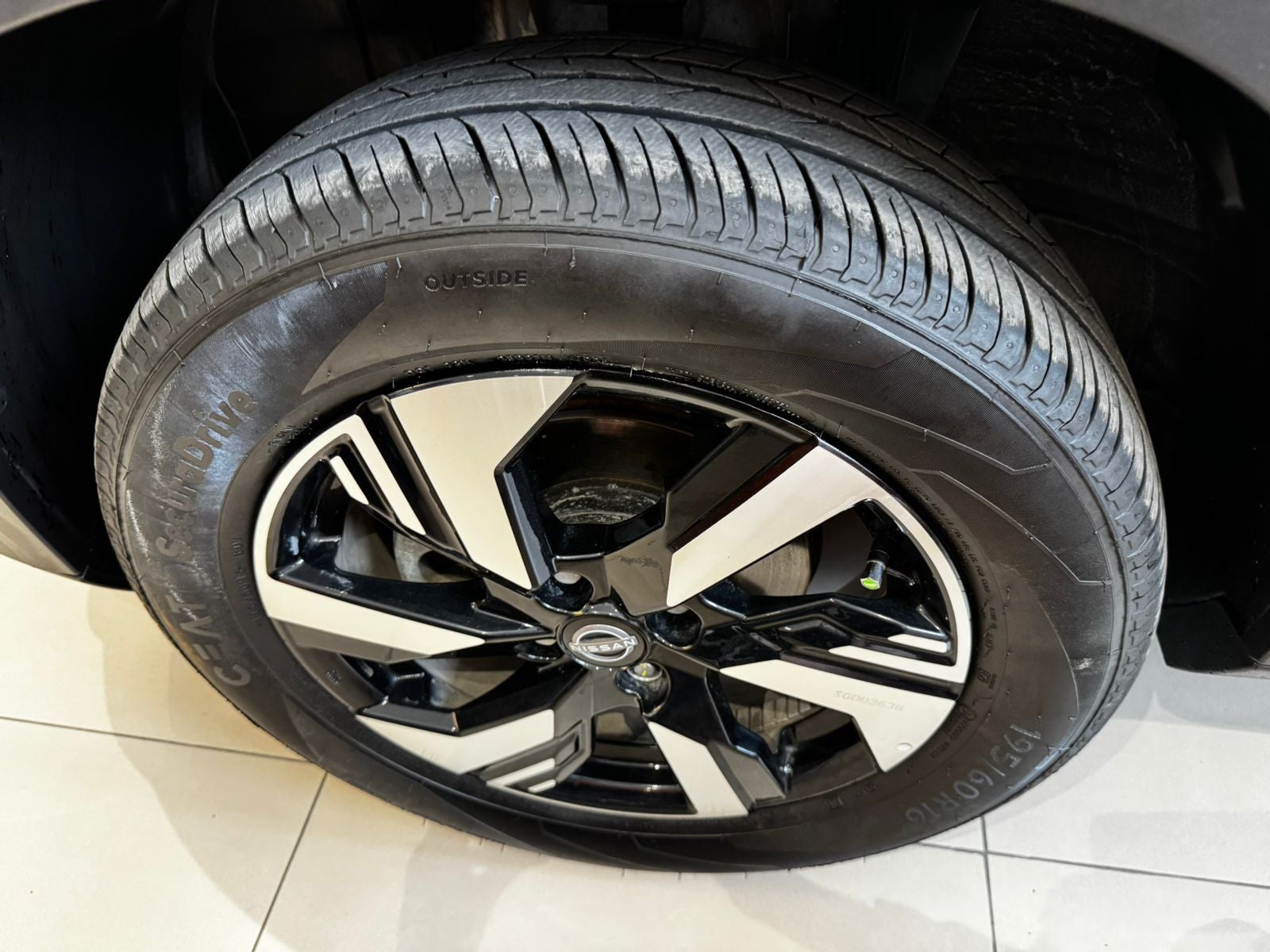 2025 Nissan MAGNITE 5 PUERTAS EXCLUSIVE 1.0 LTS CVT T