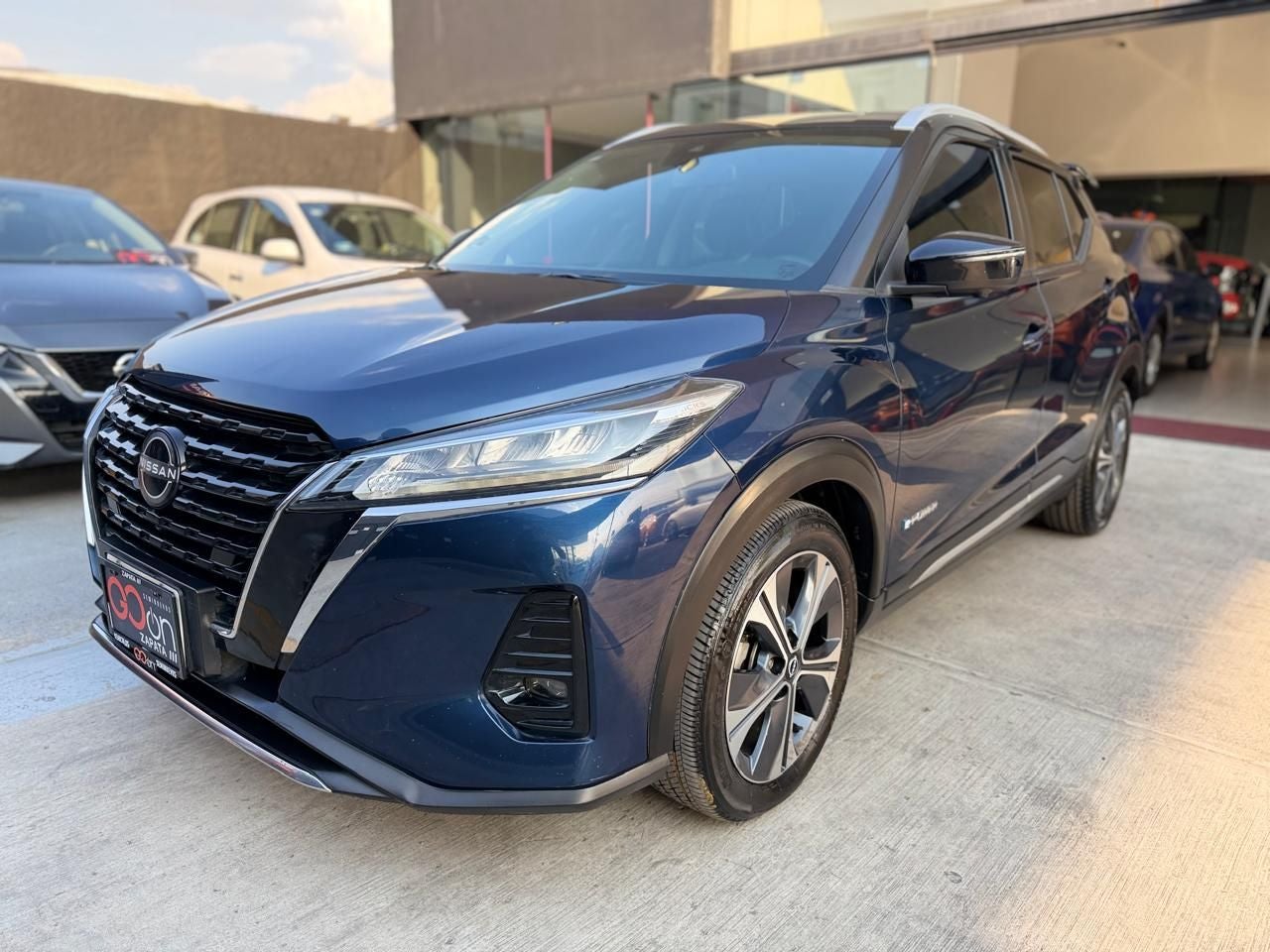 2023 Nissan KICKS 5 PTS E-POWER PLATINUM ELECTA PIEL ADAS RA-17