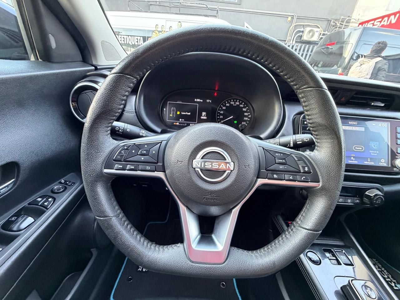 2023 Nissan KICKS 5 PTS E-POWER PLATINUM ELECTA PIEL ADAS RA-17