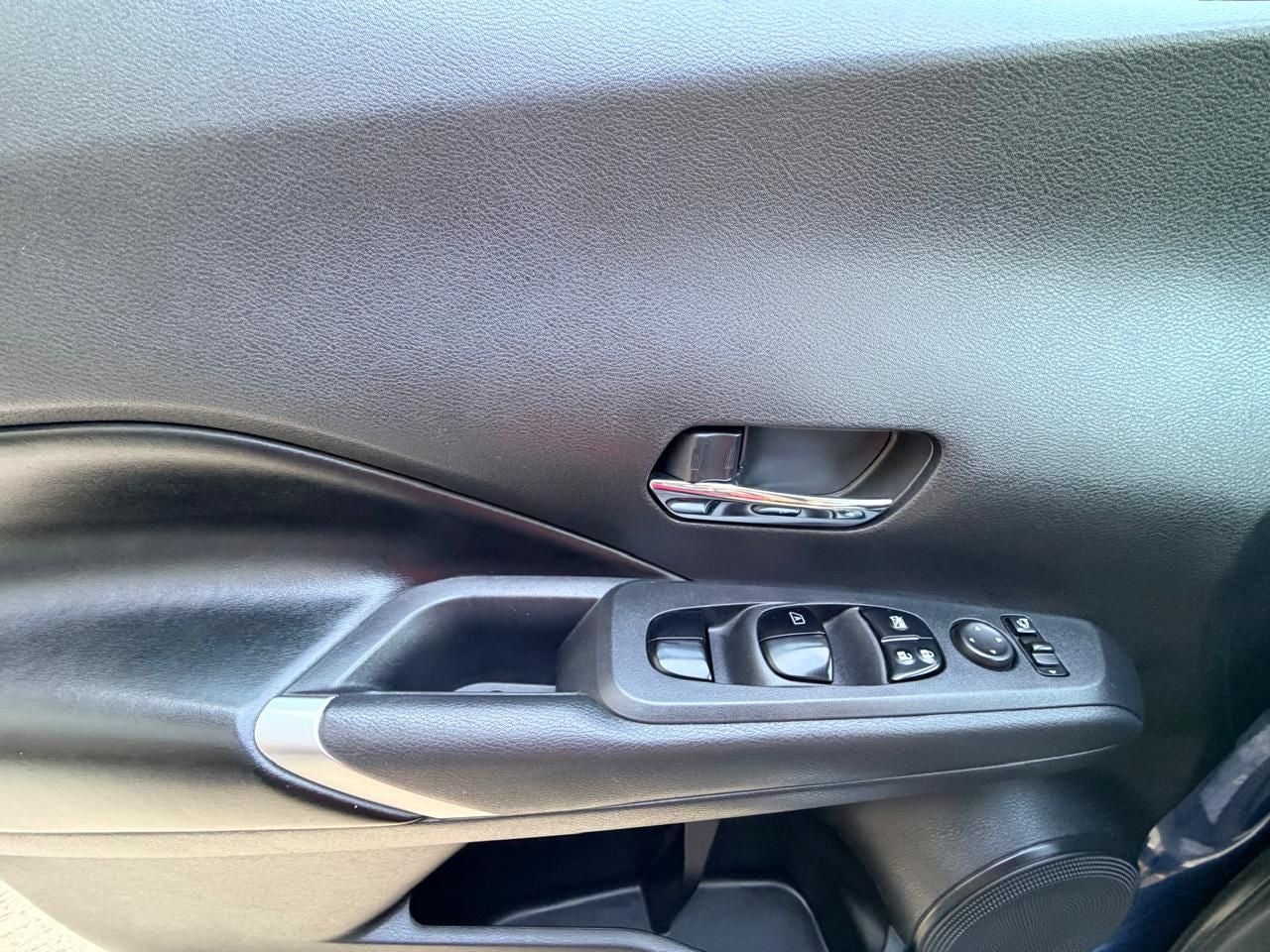 2023 Nissan KICKS 5 PTS E-POWER PLATINUM ELECTA PIEL ADAS RA-17