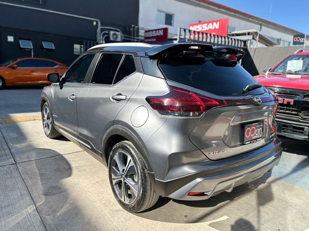 2023 Nissan KICKS 5 PTS E-POWER PLATINUM ELECTA PIEL ADAS RA-17