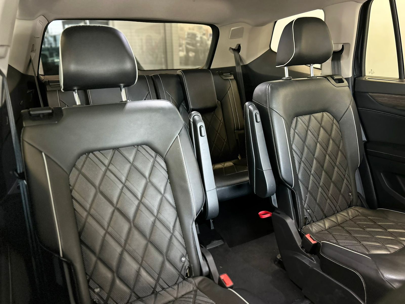 2024 Volkswagen Teramont HIGHLINE L4 2.0T 269 CP 5 PUERTAS AUT BA AA