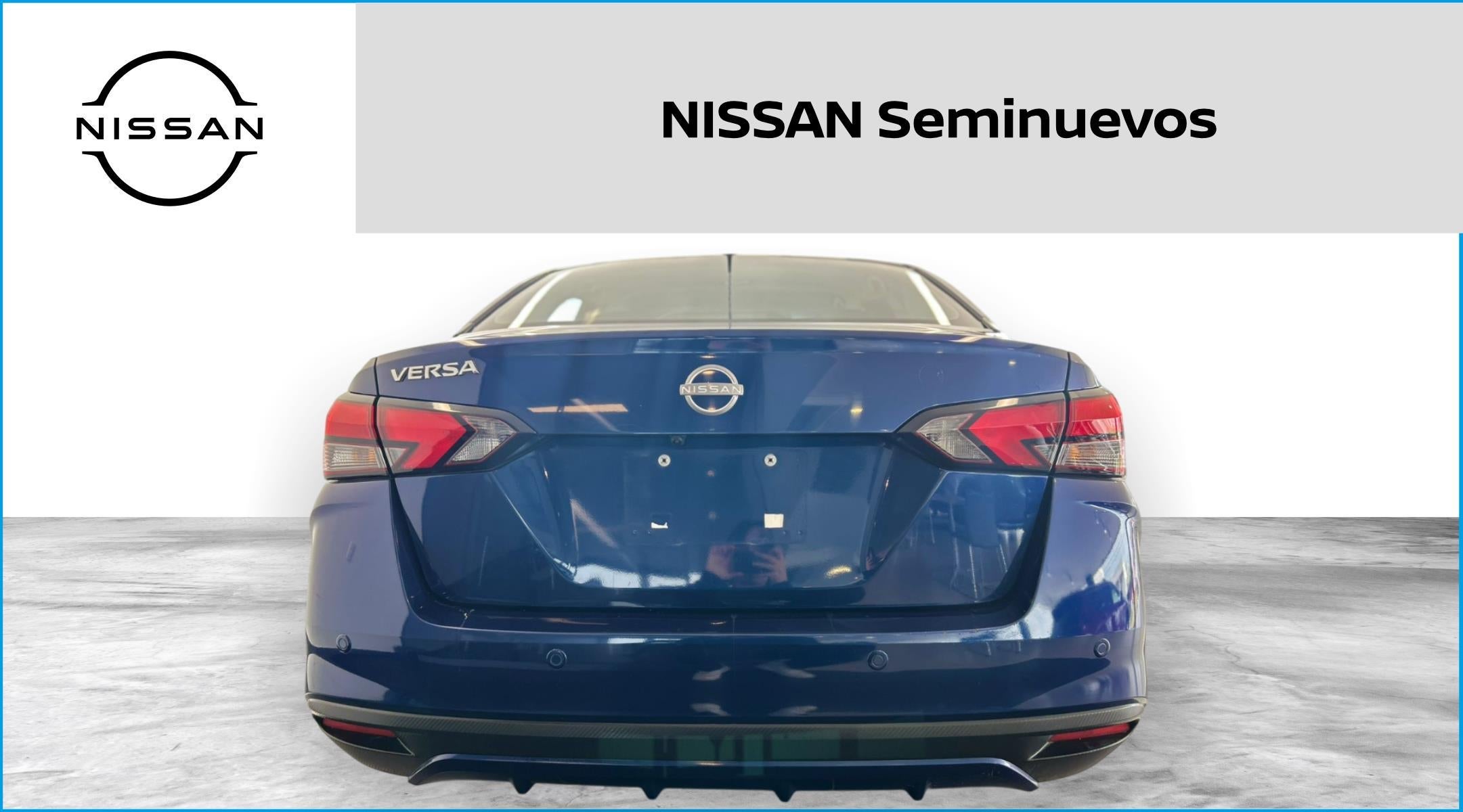 2023 Nissan Versa Base