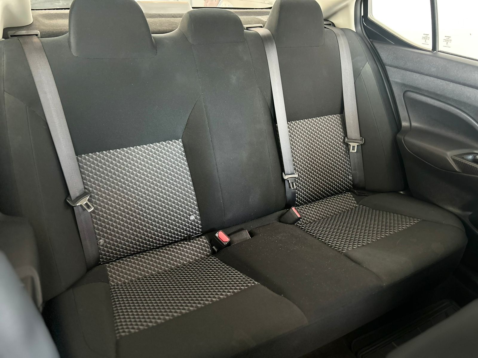 2024 Nissan Versa Base
