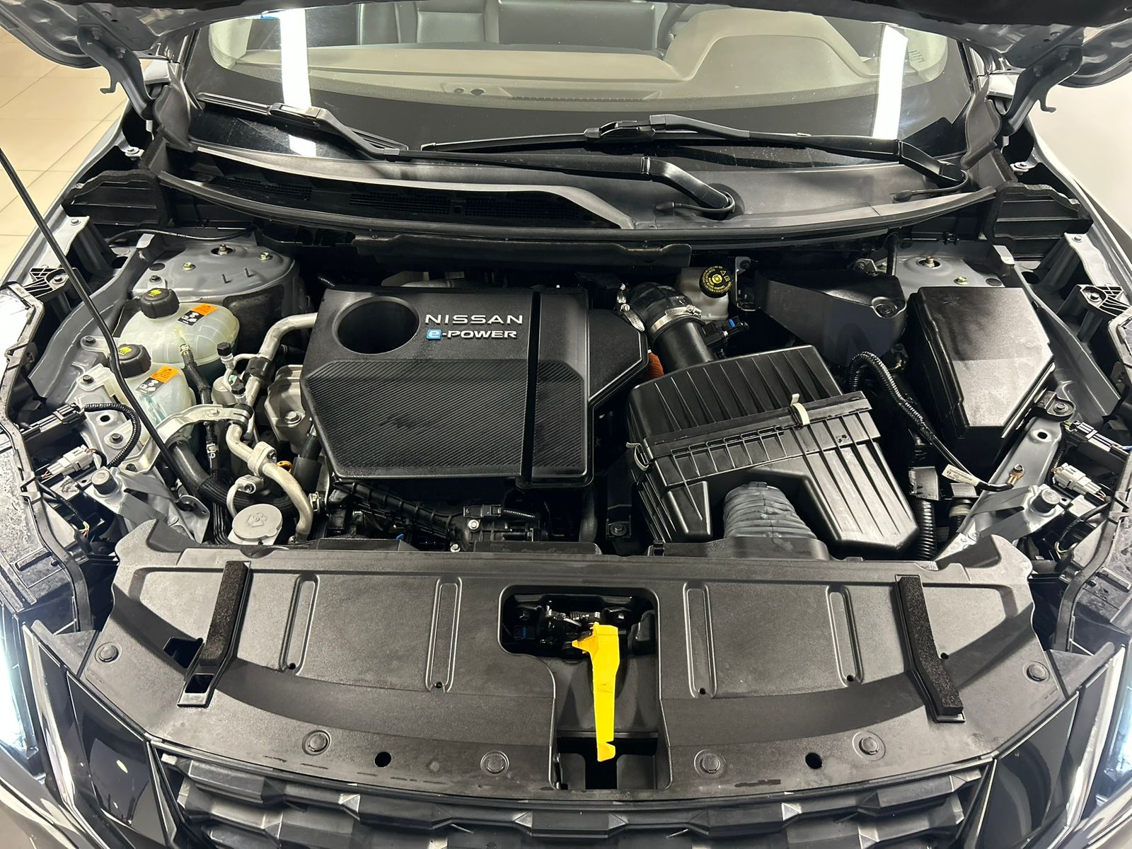 2023 Nissan X-Trail  e - Power Base