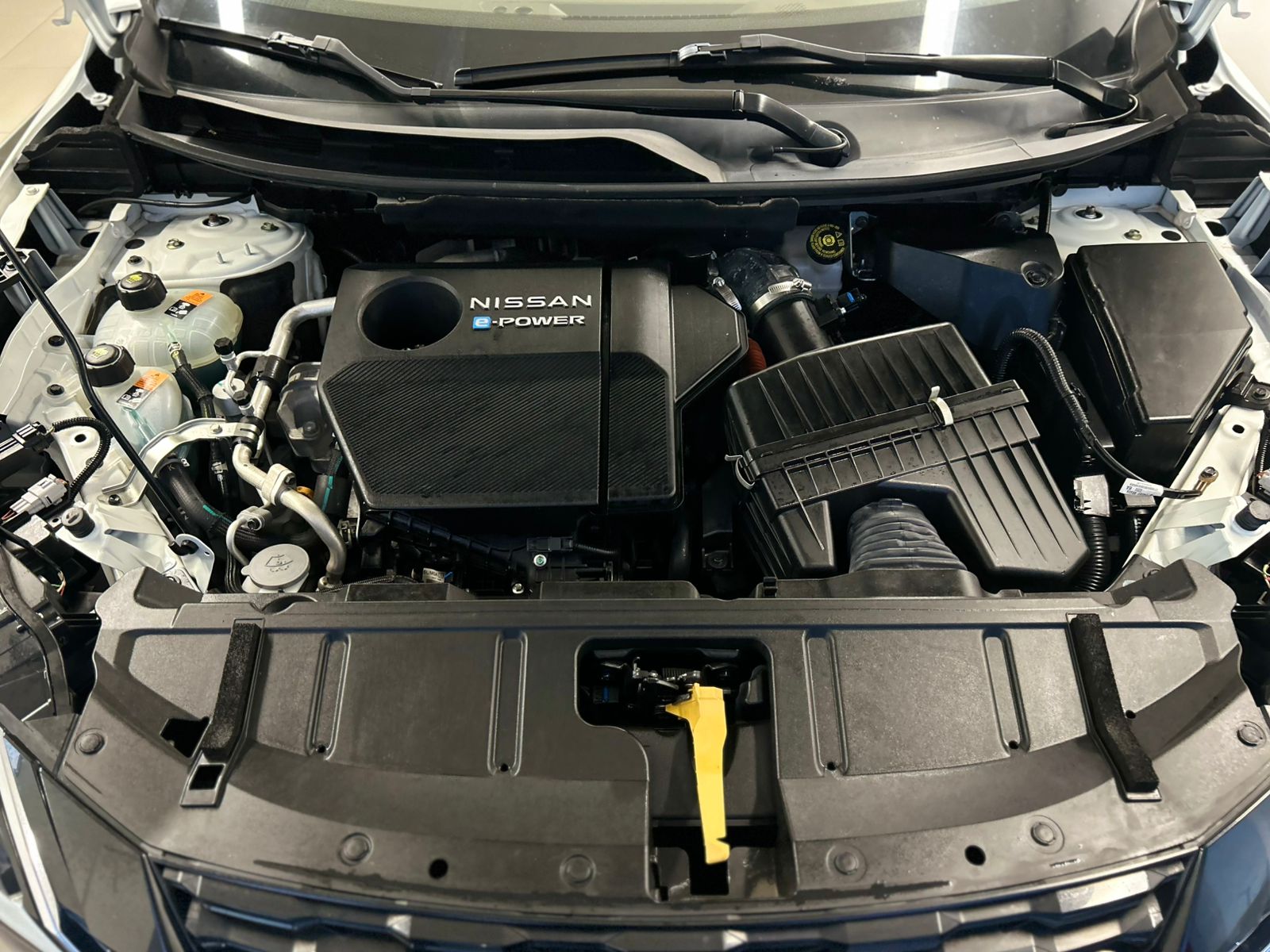 2023 Nissan X-Trail  e - Power Base