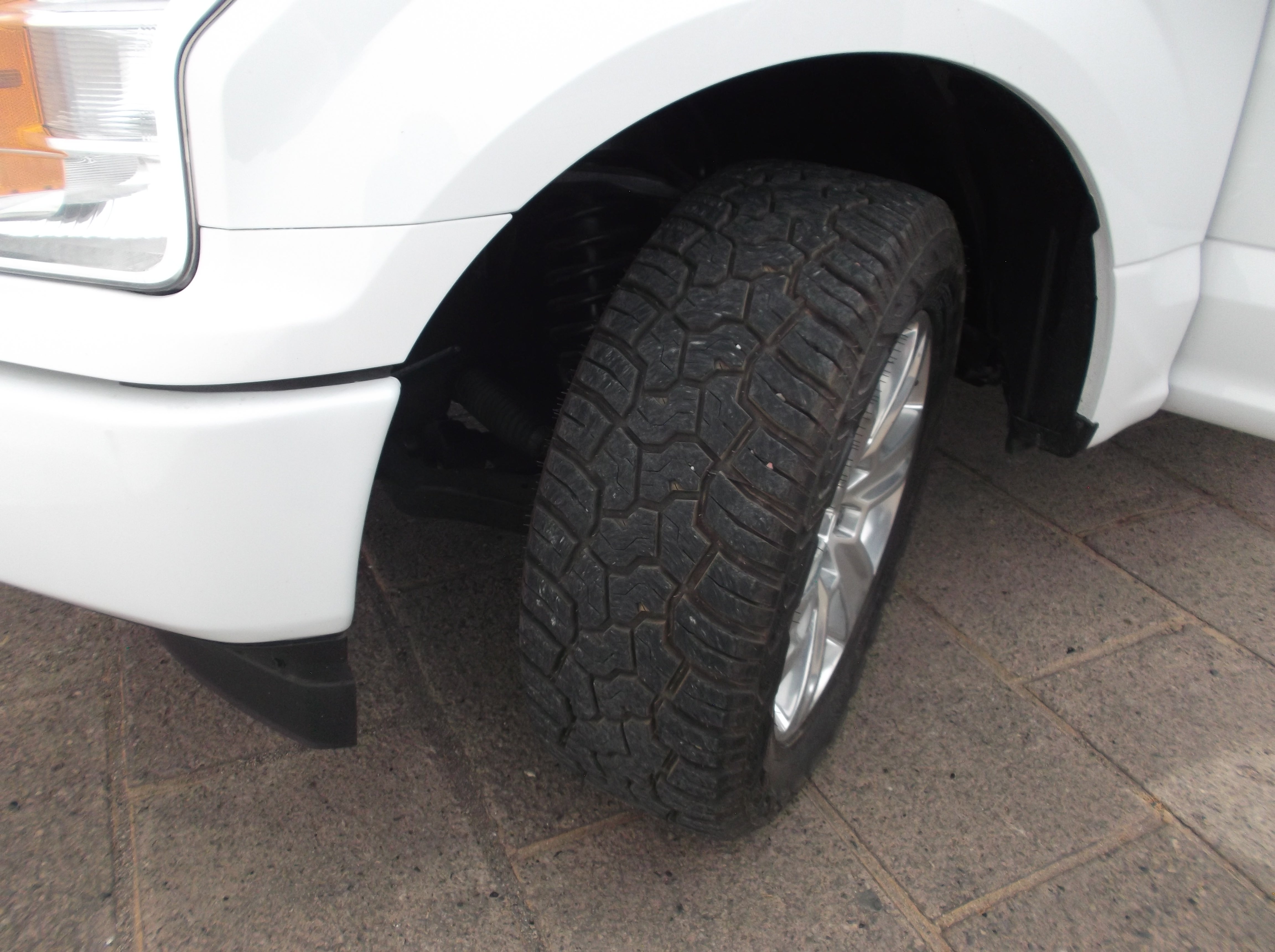 2018 Ford F-150 2 PTS XL CABINA REGULAR V6 TA AAC CD R-17