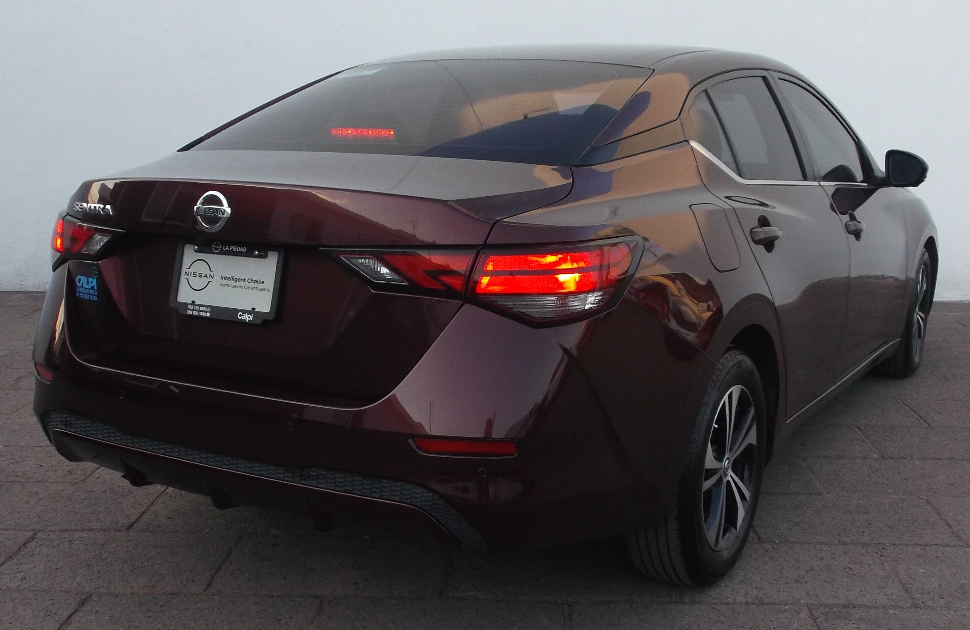 2023 Nissan SENTRA 4 PTS ADVANCE CVT AAC F NIEBLA RA-16