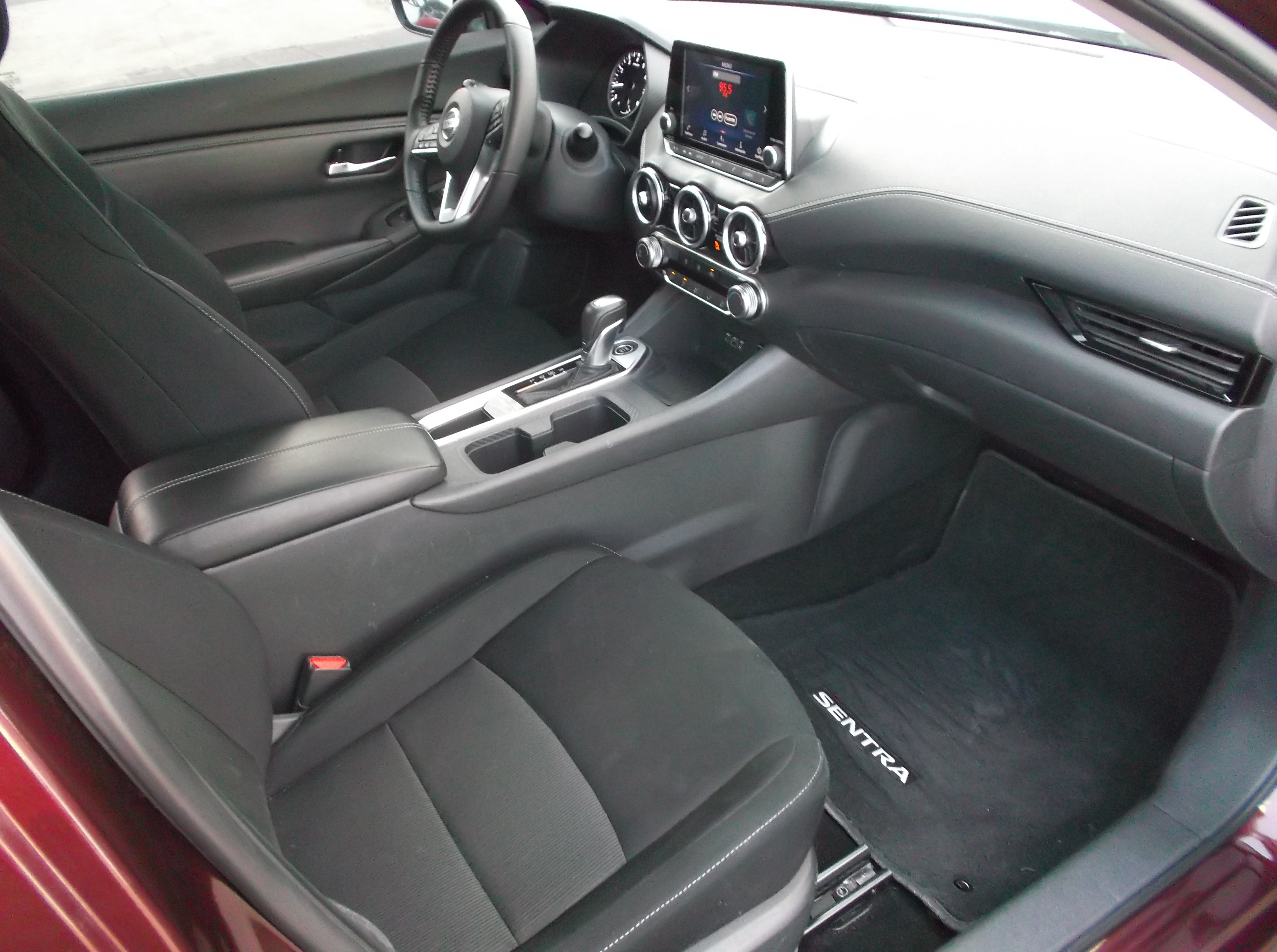 2023 Nissan SENTRA 4 PTS ADVANCE CVT AAC F NIEBLA RA-16