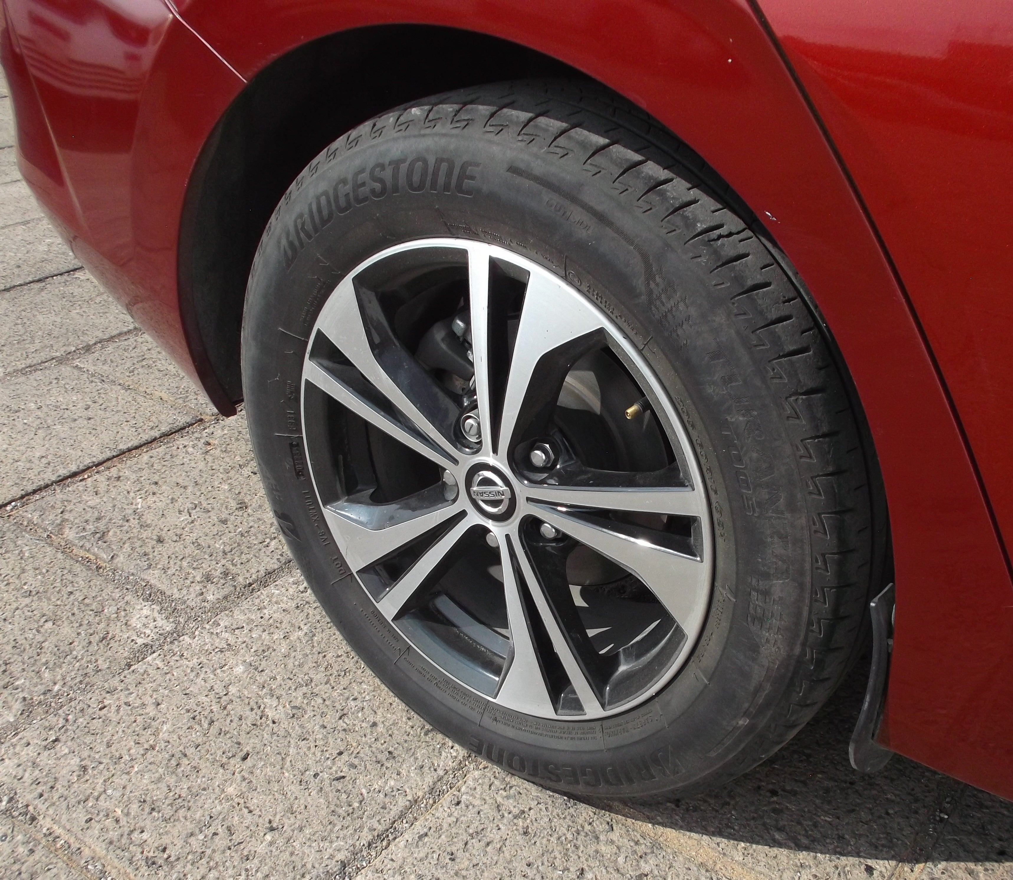 2023 Nissan SENTRA 4 PTS ADVANCE CVT AAC F NIEBLA RA-16