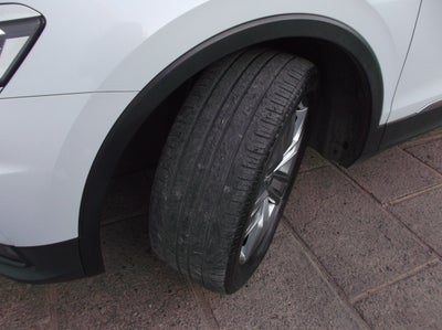 2018 Volkswagen TIGUAN 5 PTS HIGHLINE 20T DSG PIEL F LED RA-19 4X4