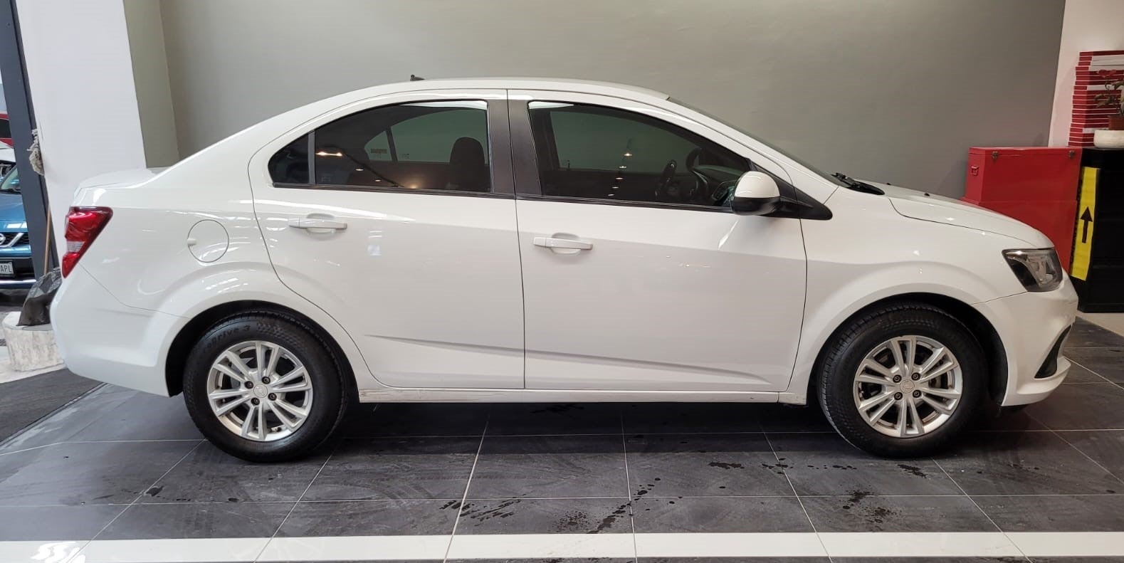 2017 Chevrolet Sonic LT, L4, 1.6L, 115 CP, 4 PUERTAS, STD