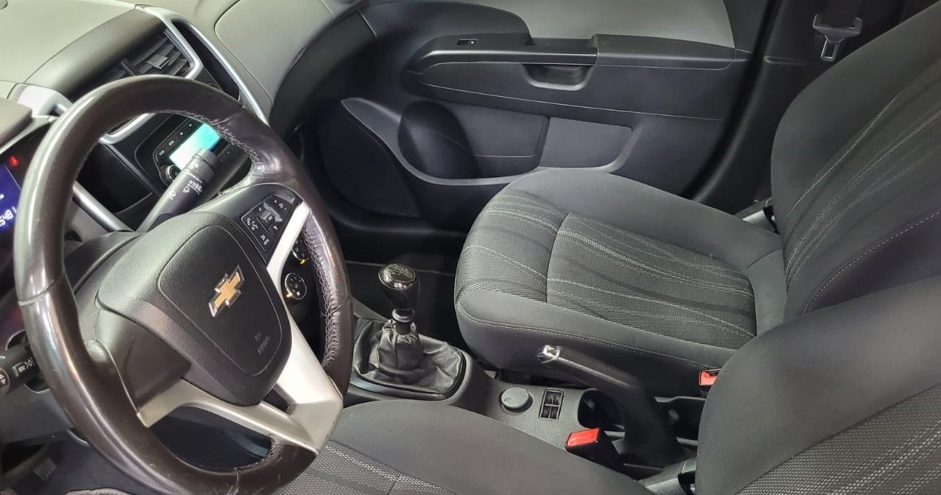 2017 Chevrolet Sonic LT, L4, 1.6L, 115 CP, 4 PUERTAS, STD