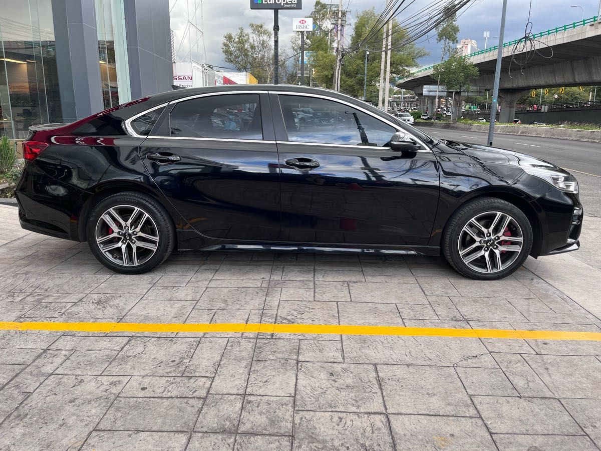 2020 Kia Forte GT, L4, 1.6T, 201 CP, 4 PUERTAS, AUT