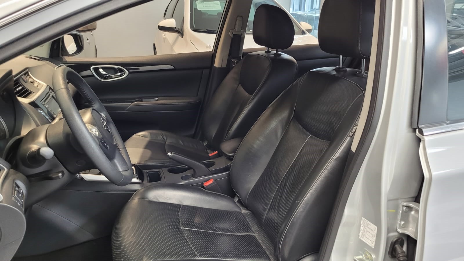 2018 Nissan SENTRA EXCLUSIVE L4 1.8L 129 CP 4 PUERTAS AUT PIEL BA AA QC