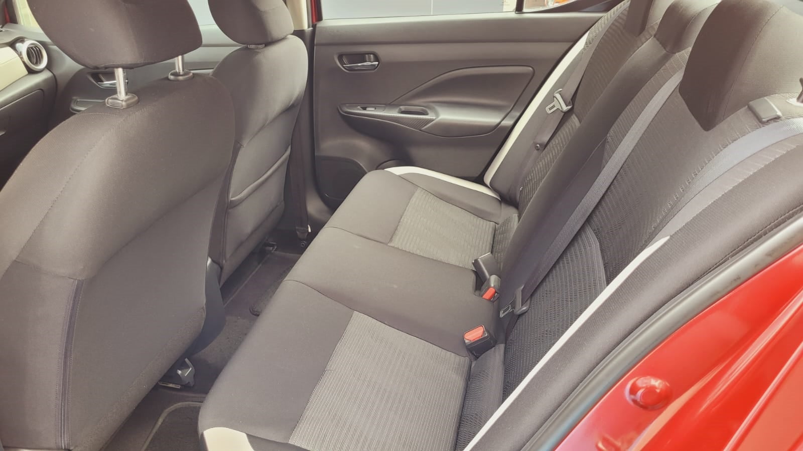 2020 Nissan VERSA ADVANCE L4 1.6L 118 CP 4 PUERTAS STD BA