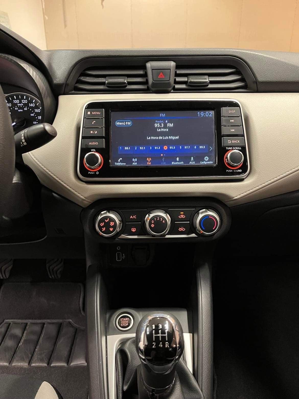 2021 Nissan VERSA ADVANCE L4 1.6L 118 CP 4 PUERTAS STD BA