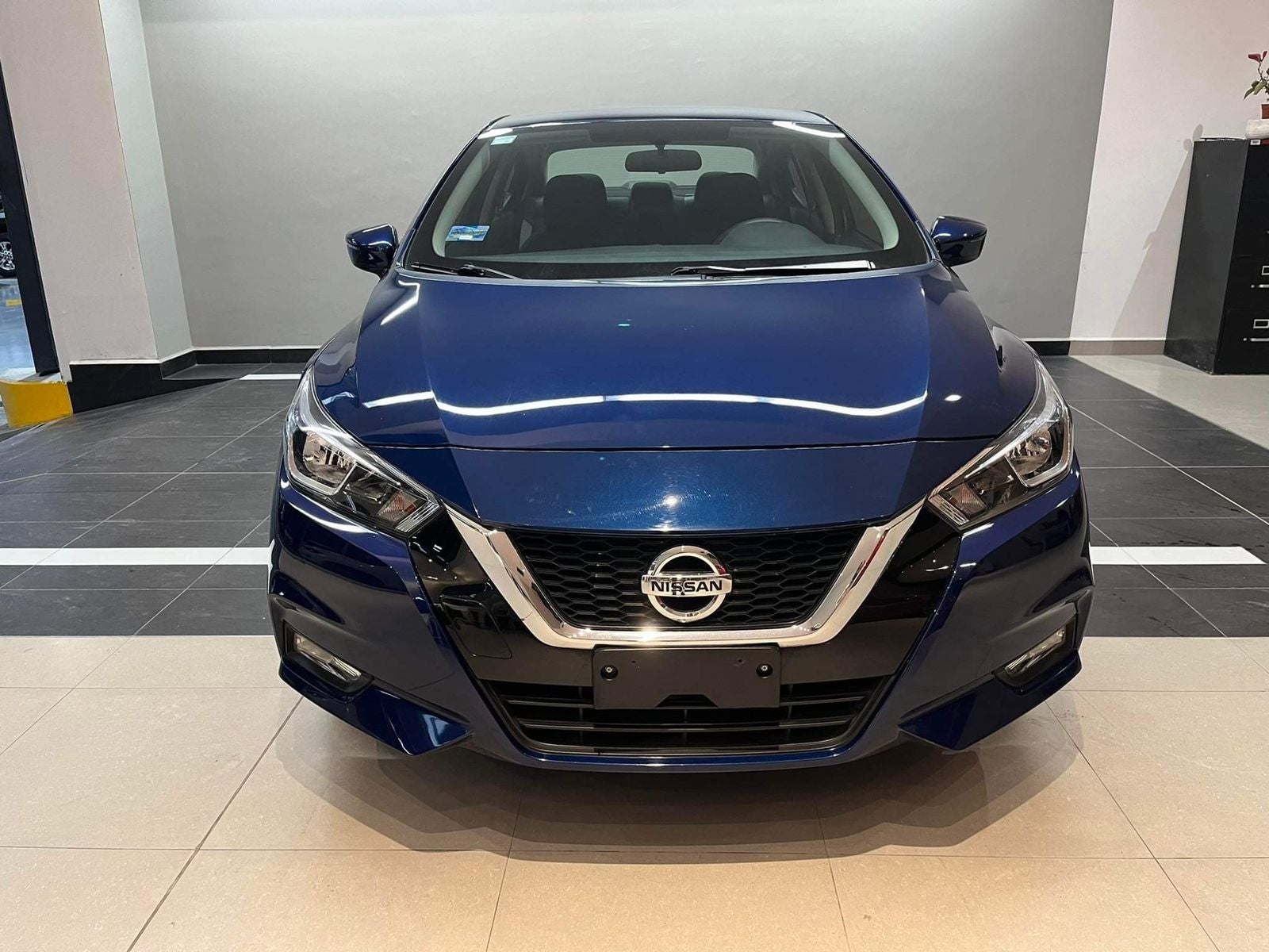 2021 Nissan VERSA ADVANCE L4 1.6L 118 CP 4 PUERTAS STD BA