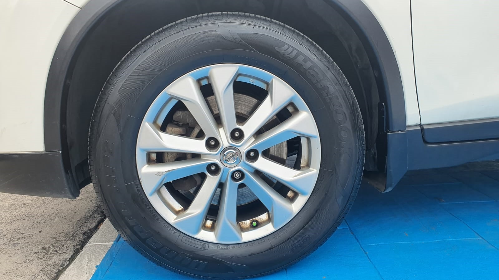 2016 Nissan X-TRAIL SENSE, 2.5L, 5 PUERTAS, AUT CVT, 3 FILAS