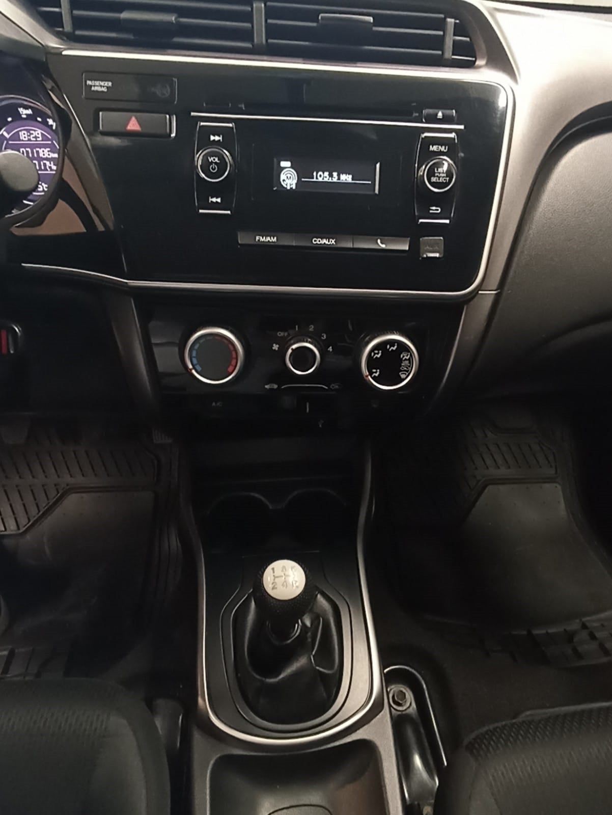 2019 Honda City LX L4 1.5L 118 CP 4 PUERTAS STD BA AA