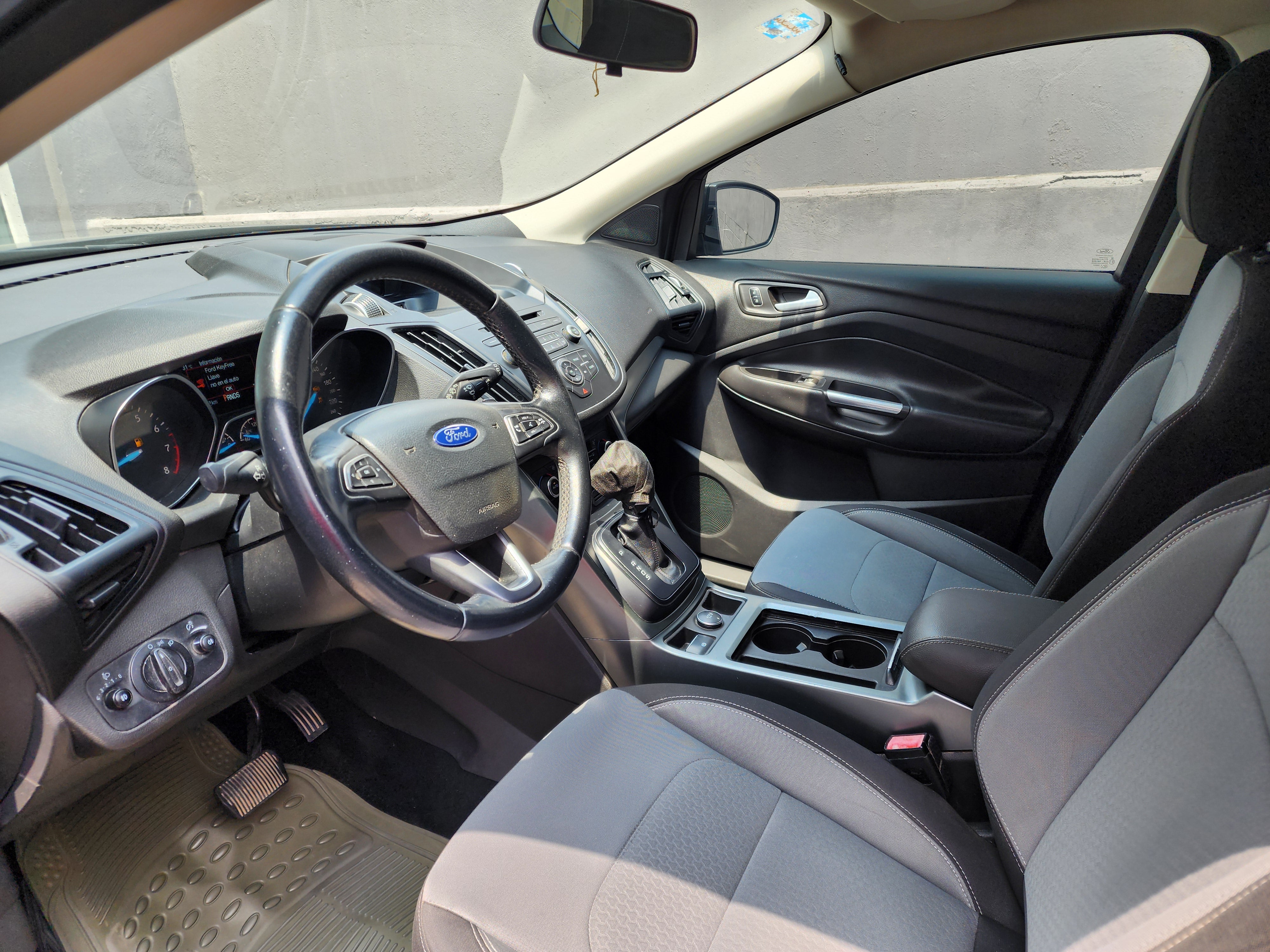 2017 Ford ESCAPE 5 PTS S TA AAC RA-17