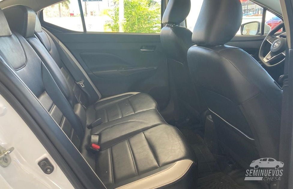 2022 Nissan Versa 1.6 Platinum Piel At
