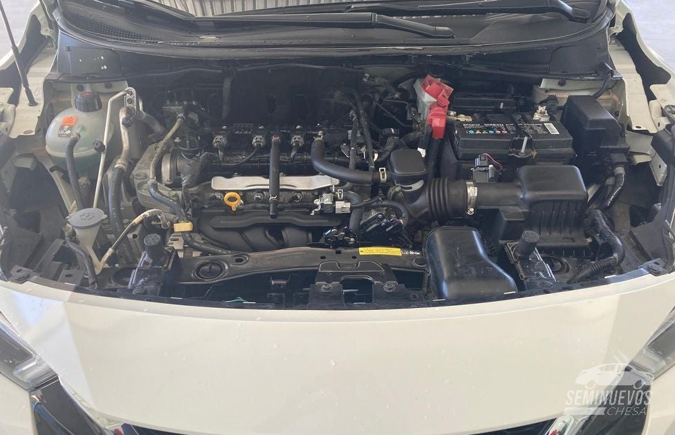 2022 Nissan Versa 1.6 Platinum Piel At