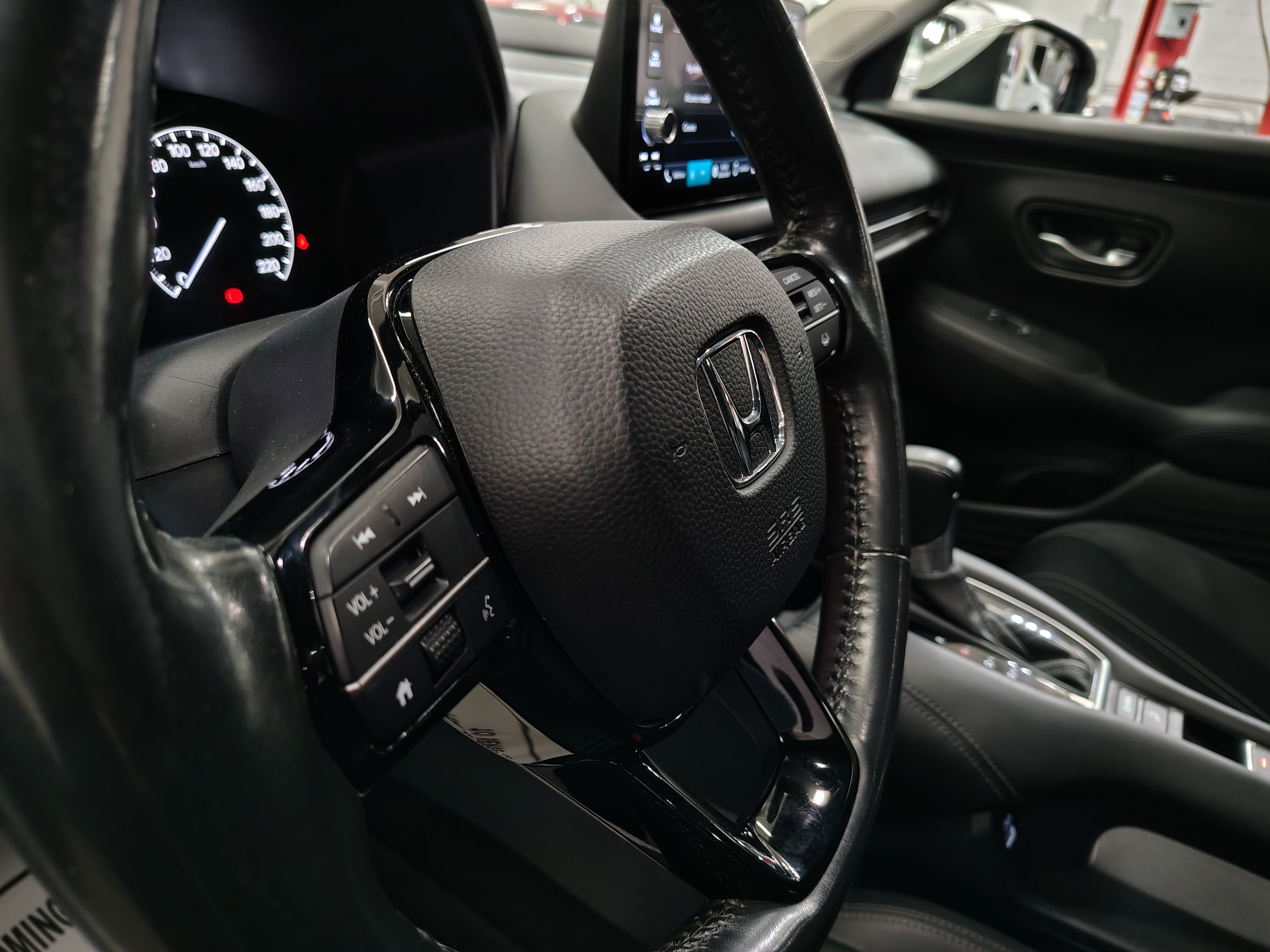2023 Honda HR-V 5 PTS TOURING 20L CVT PIEL QC F LED RA-17