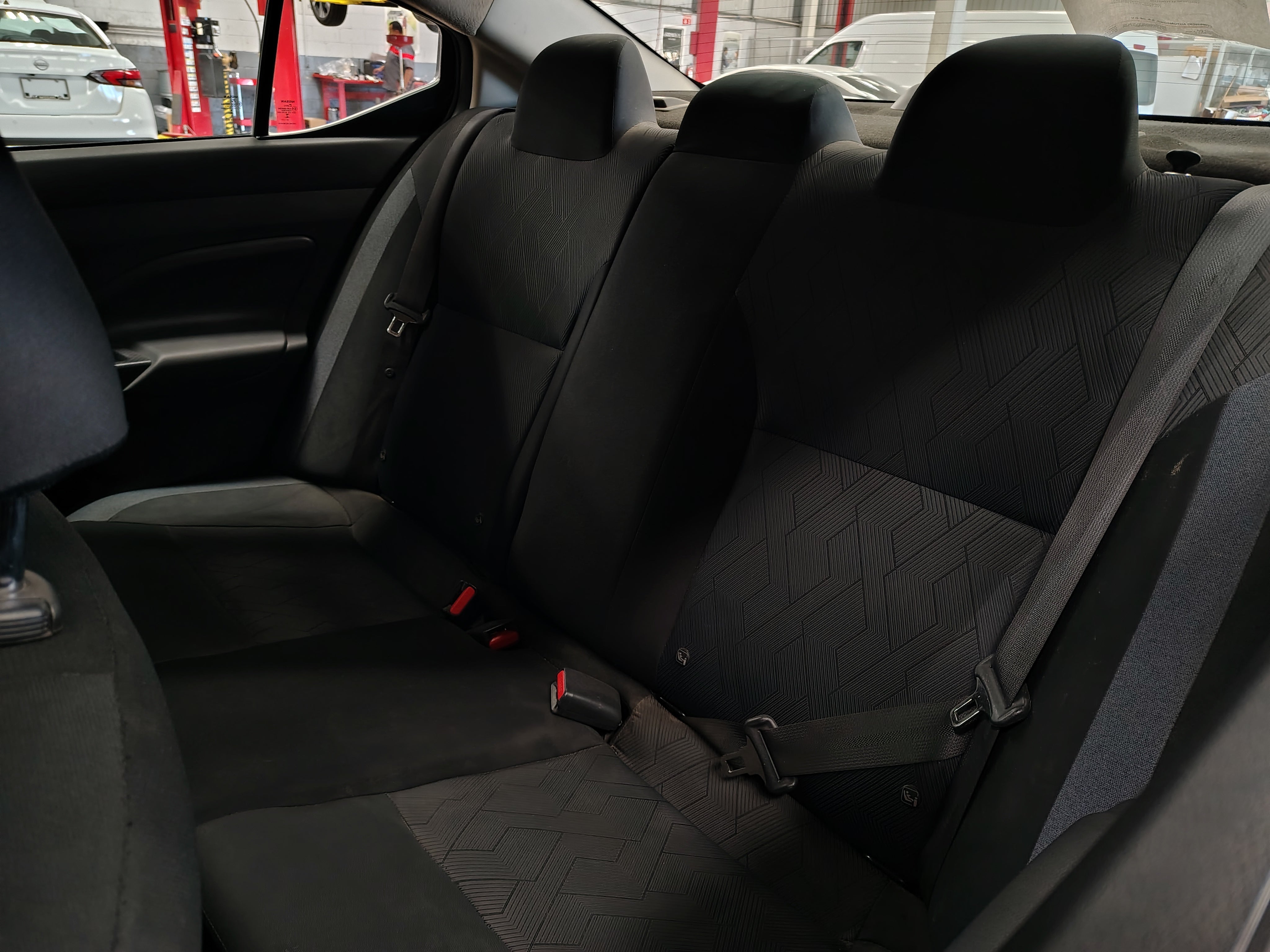 2023 Nissan VERSA 4P ADVANCE L41.6 AUT