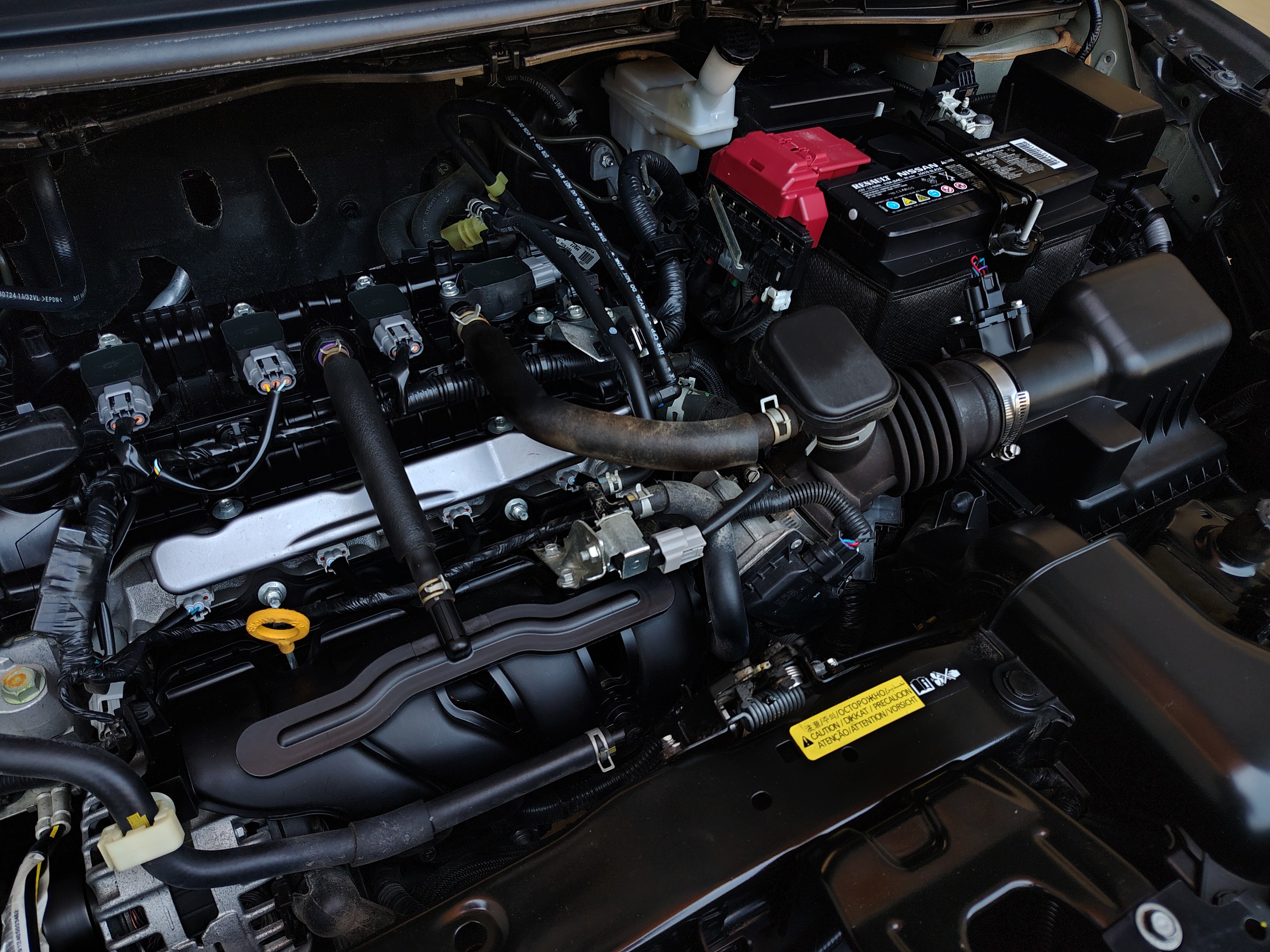 2025 Nissan VERSA 4P ADVANCE L41.6 AUT