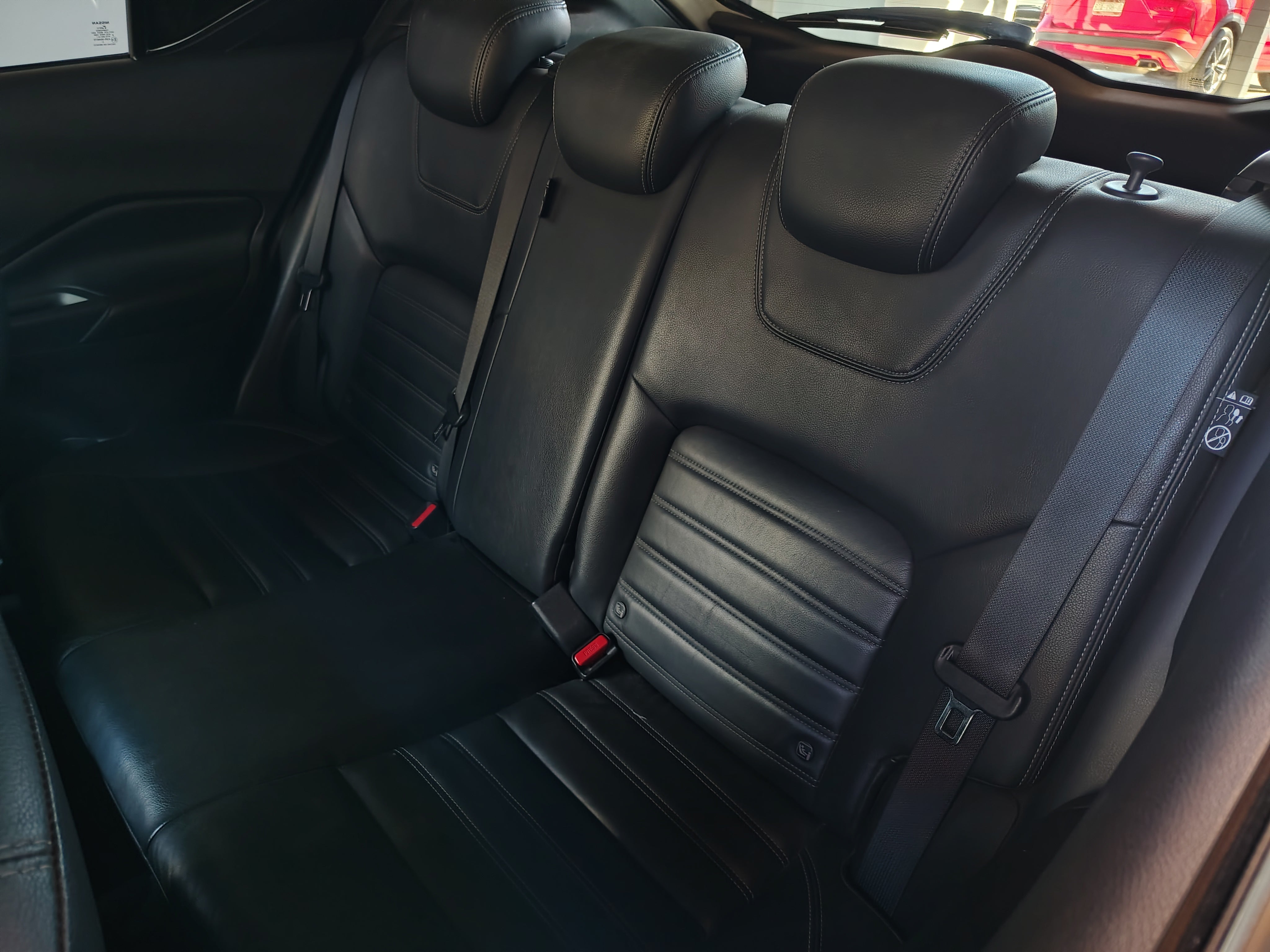 2023 Nissan KICKS 5 PTS PLATINUM 16L TA AAC AUT PIEL GPS RA-18