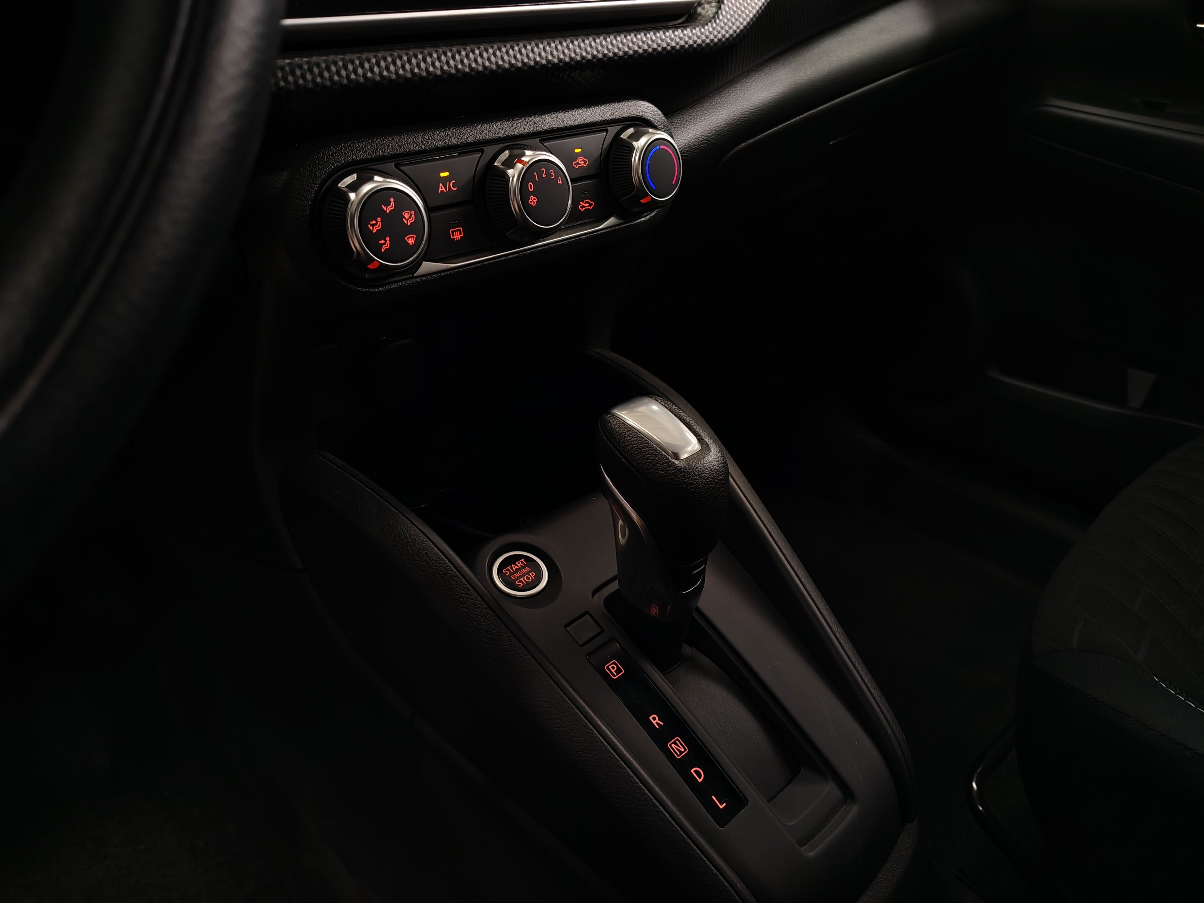 2024 Nissan KICKS 5P ADVANCE L41.6 AUT