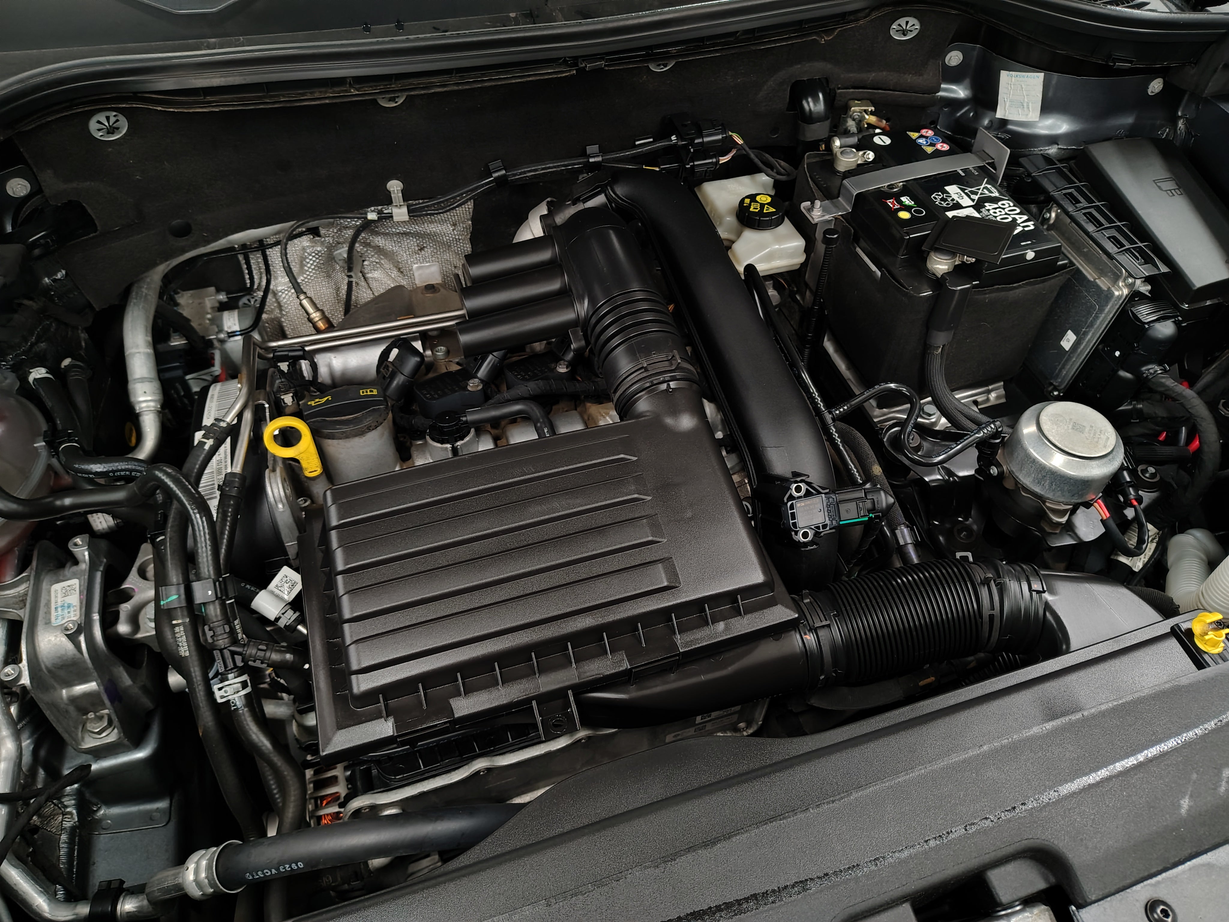 2024 Volkswagen TAOS 5P TRENDLINE L41.4T AUT