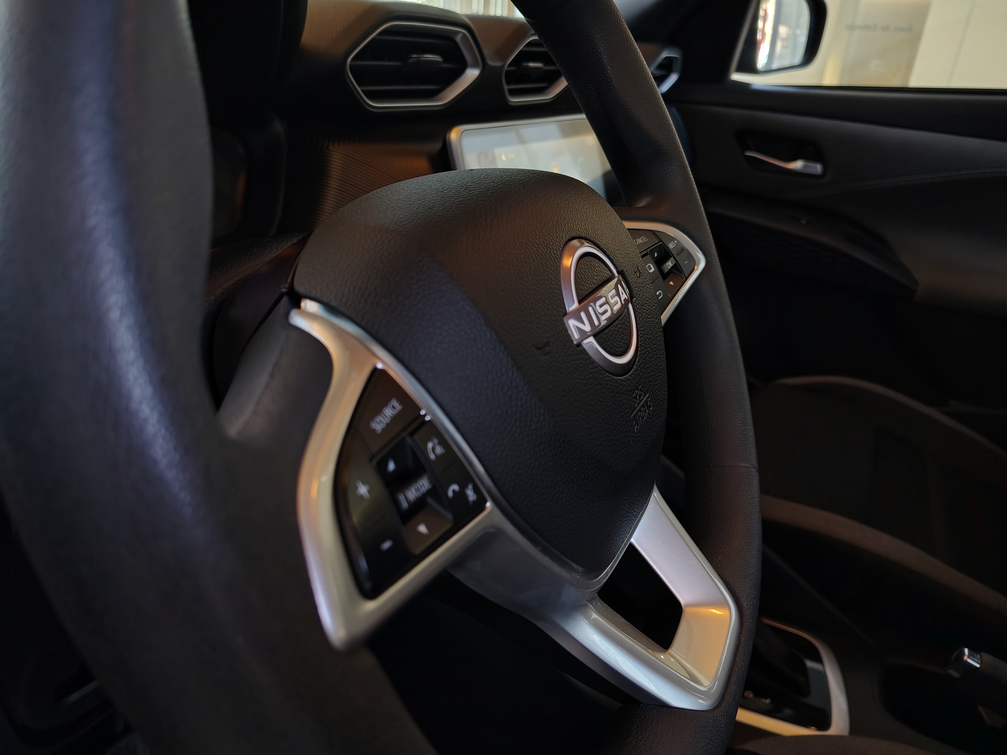 2025 Nissan MAGNITE ADVANCE CVT
