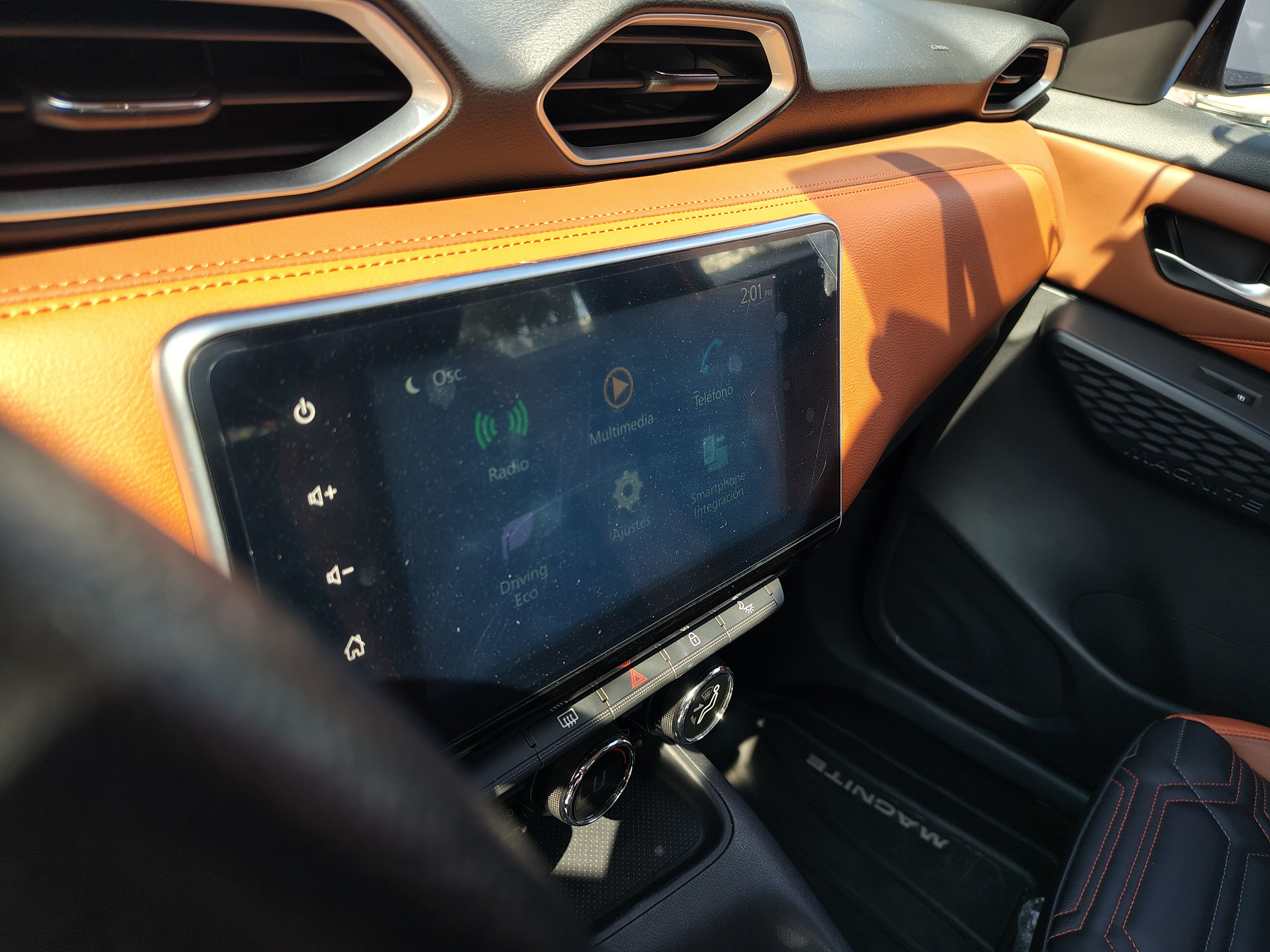 2025 Nissan MAGNITE 5 PUERTAS EXCLUSIVE 1.0 LTS CVT T