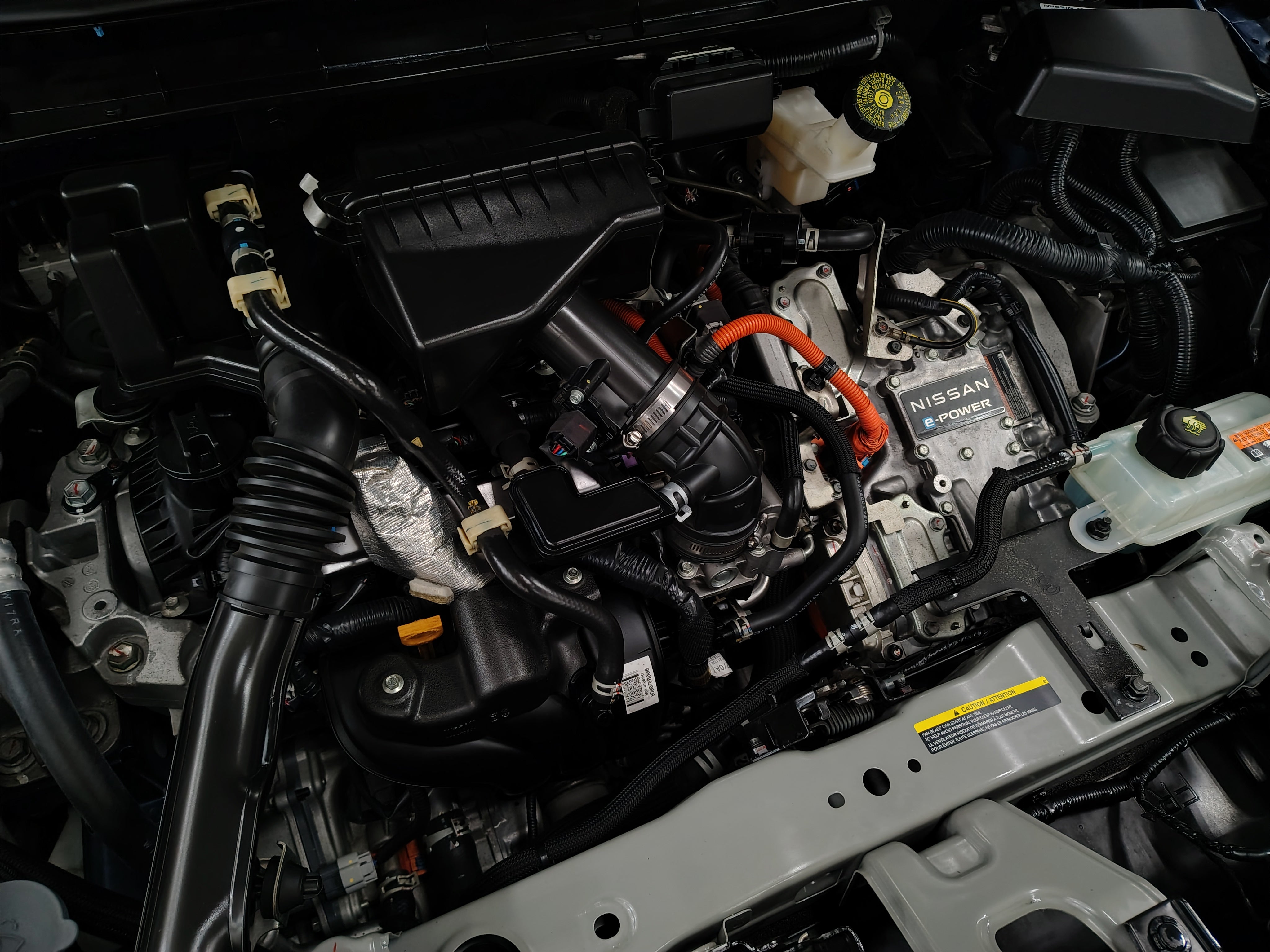 2023 Nissan KICKS 5 PTS E-POWER EXCLUSIVE ELECTA PIEL RA-17