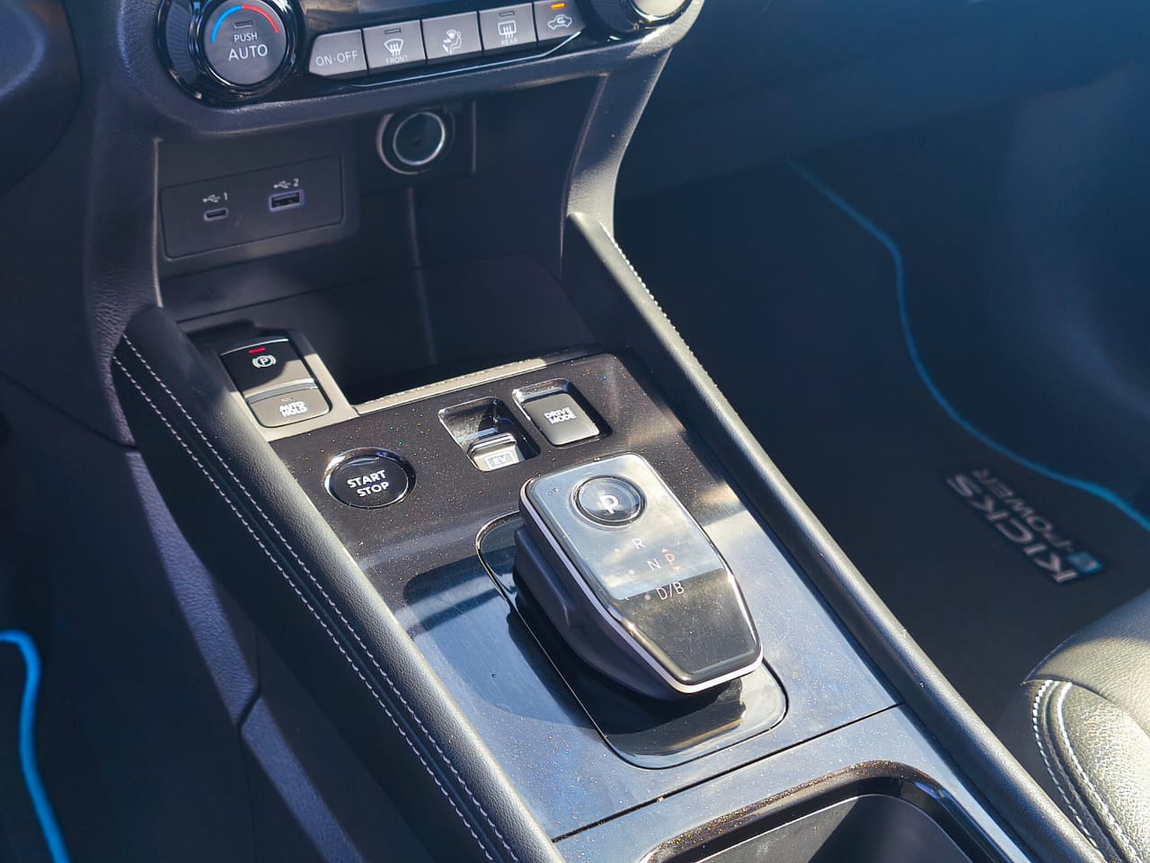 2024 Nissan KICKS 5P PLATINUM E-POWER HEV L31.2 AUT