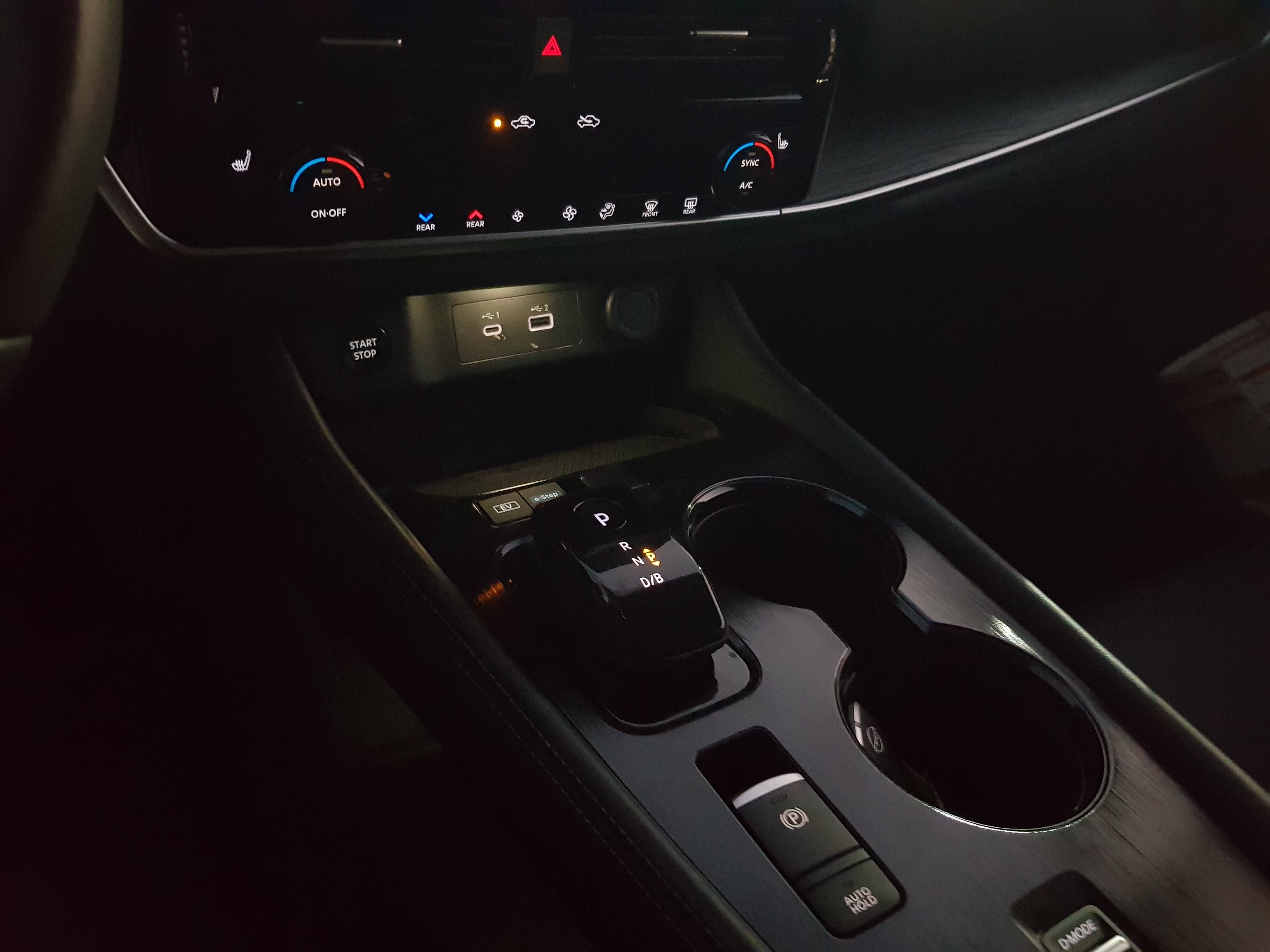 2024 Nissan X-TRAIL 5P PLATINUM E.POWER HEV L31.5 AUT