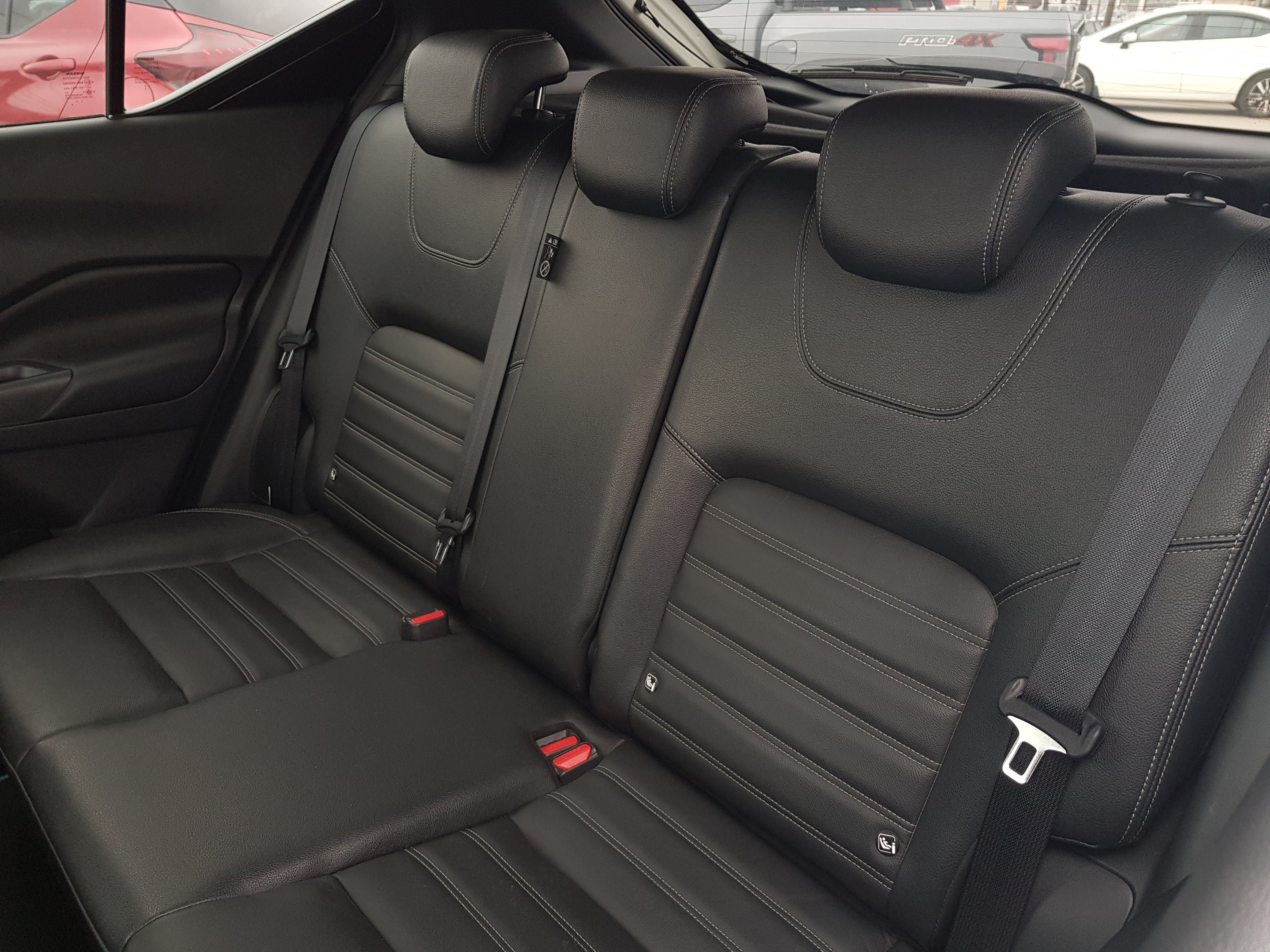 2023 Nissan KICKS 5 PTS E-POWER PLATINUM ELECTA PIEL ADAS RA-17