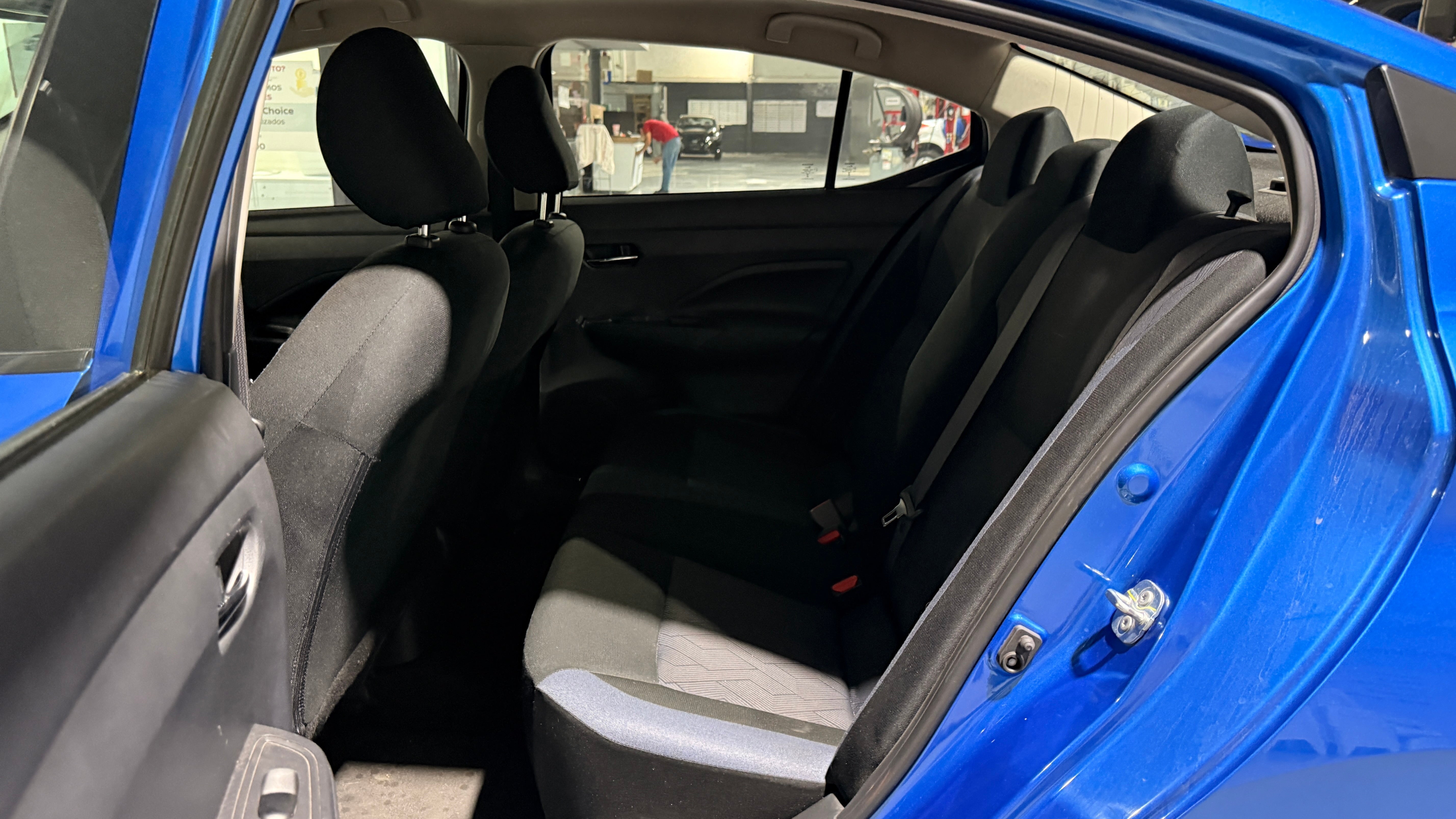 2025 Nissan Versa ADVANCE L4 1.6L 118 CP 4 PUERTAS AUT BA AA