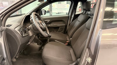 2023 RAM 700 SLT, L4, 1.3L, 98 CP, 2 PUERTAS, STD