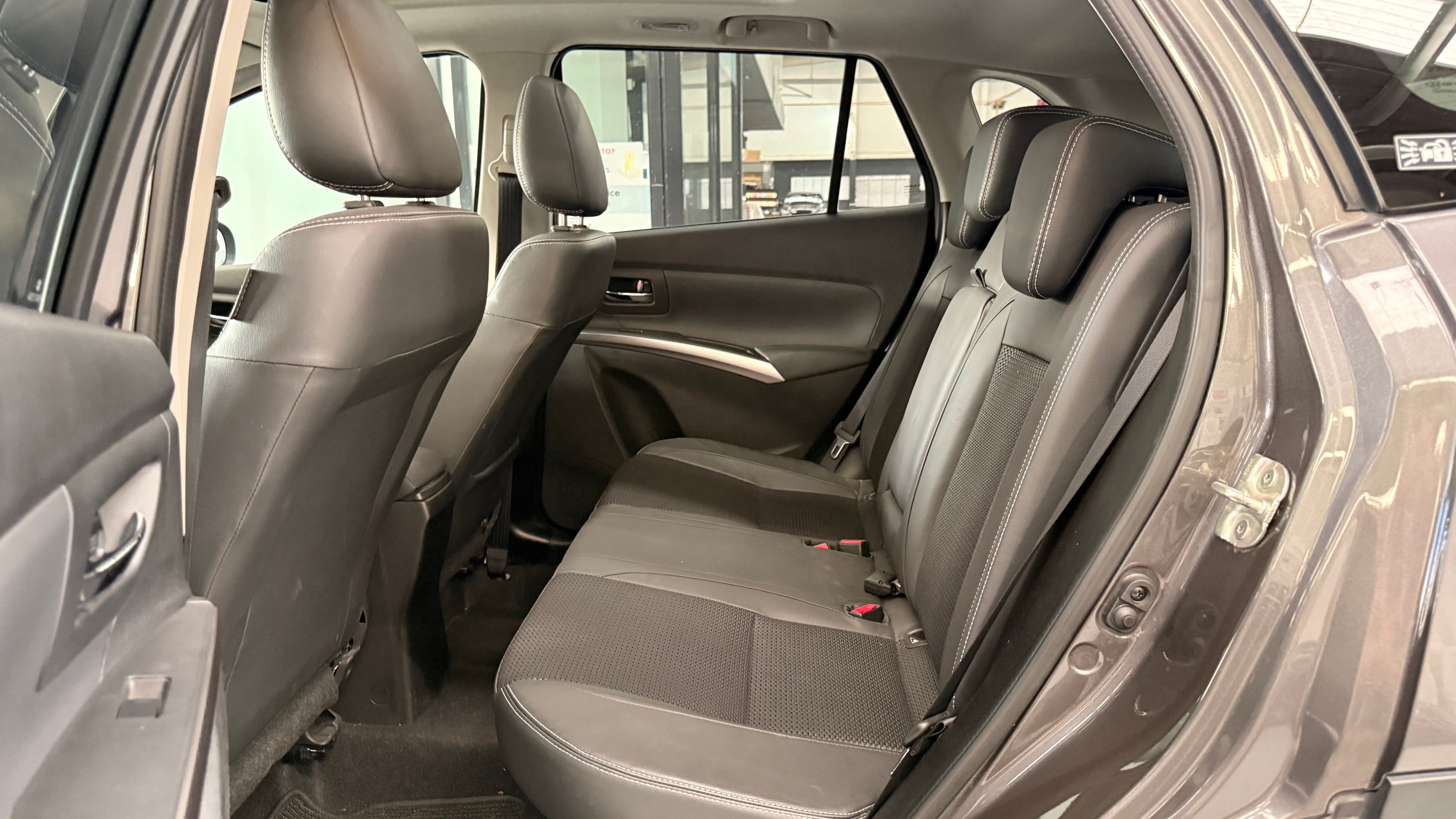 2023 Suzuki S-Cross Base