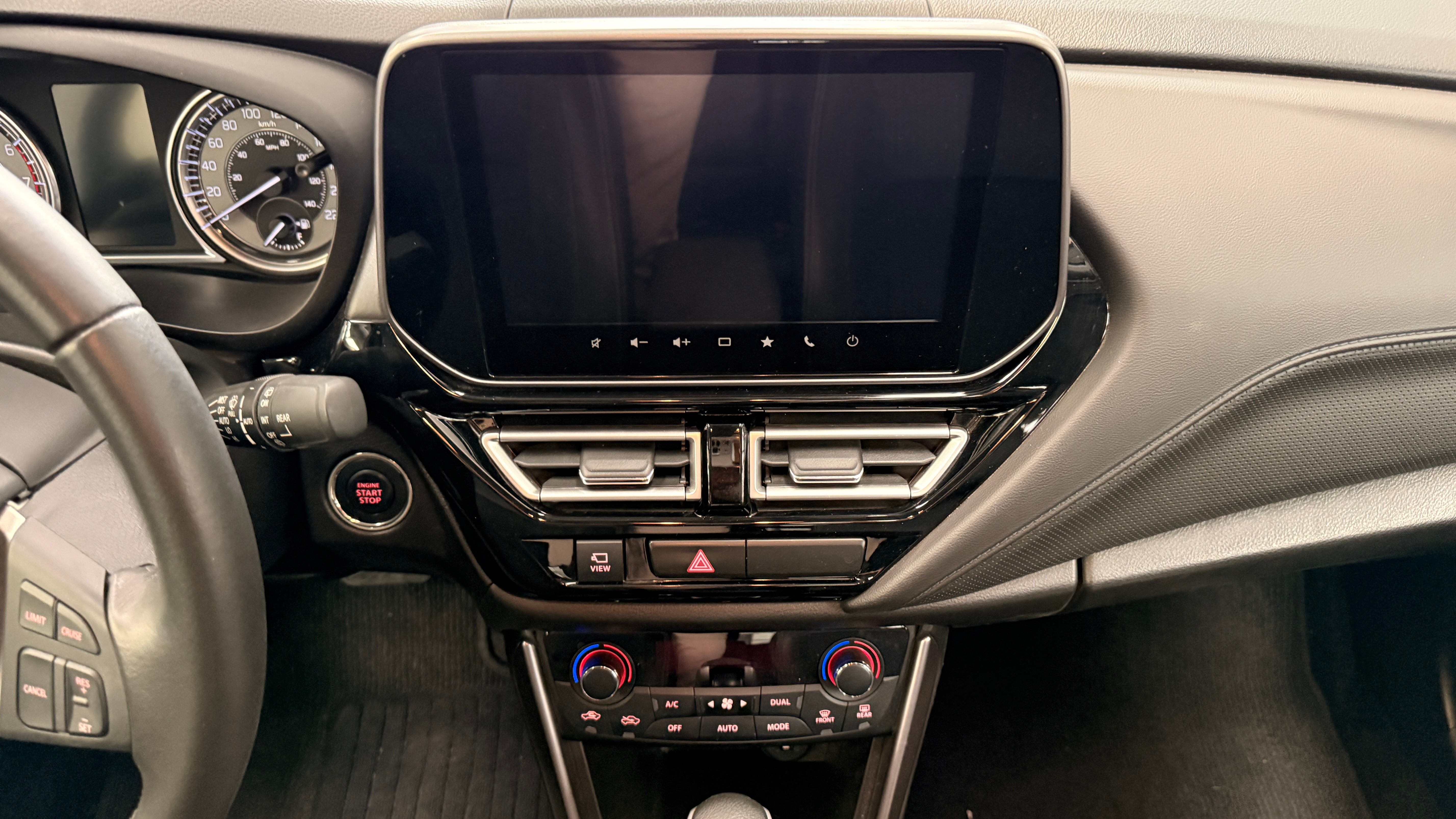 2023 Suzuki S-Cross Base