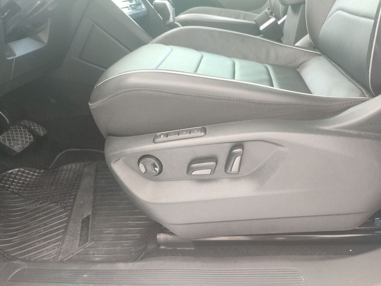 2023 Volkswagen Tiguan 1.4 R-Line At