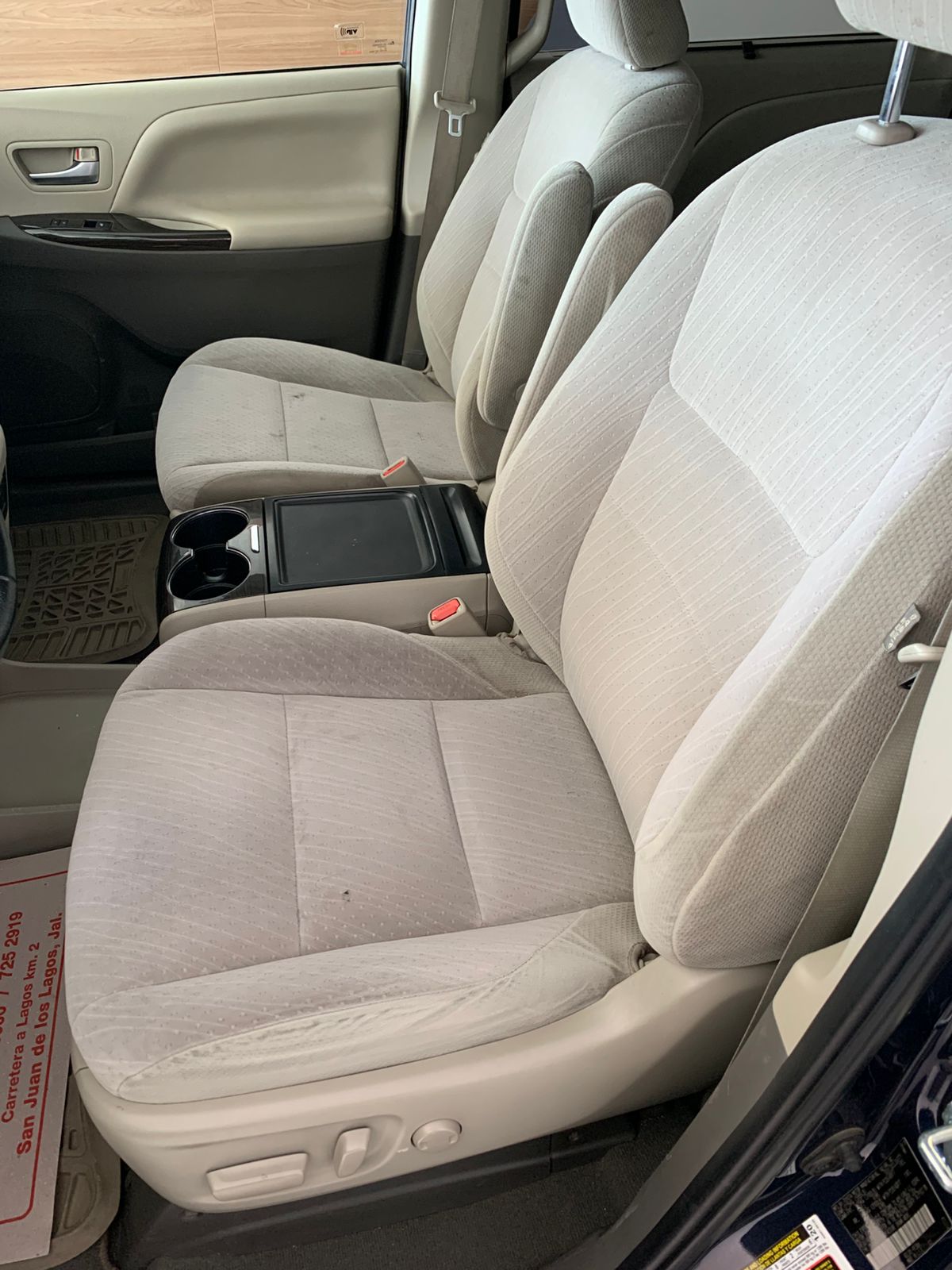 2020 Toyota SIENNA 5 PTS XLE TA BA BL CONSOLA EN TOLDO RA-17