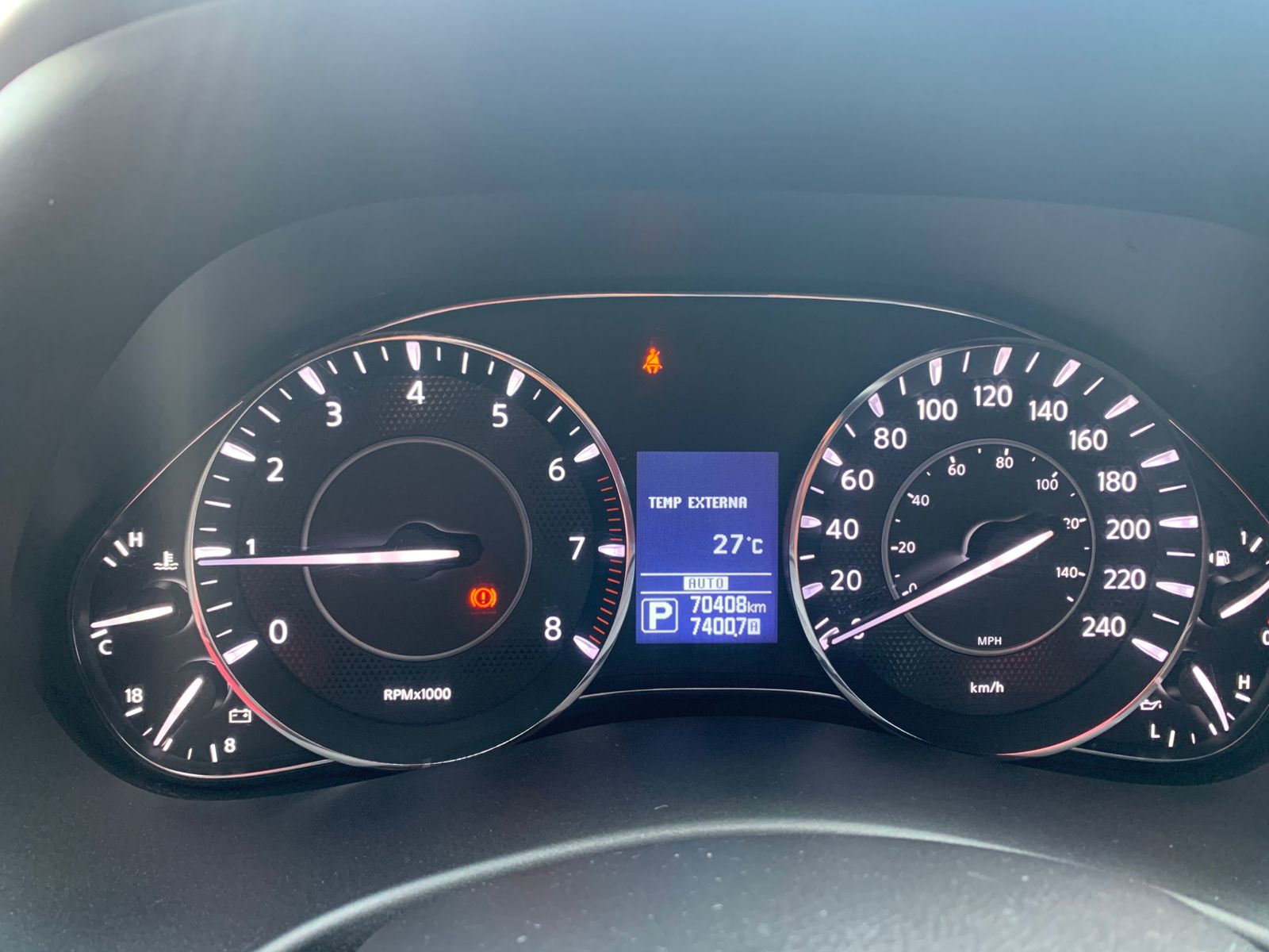 2020 Nissan ARMADA 5 PTS EXCLUSIVE TA DVD SEG FILA PIEL QC 4X4