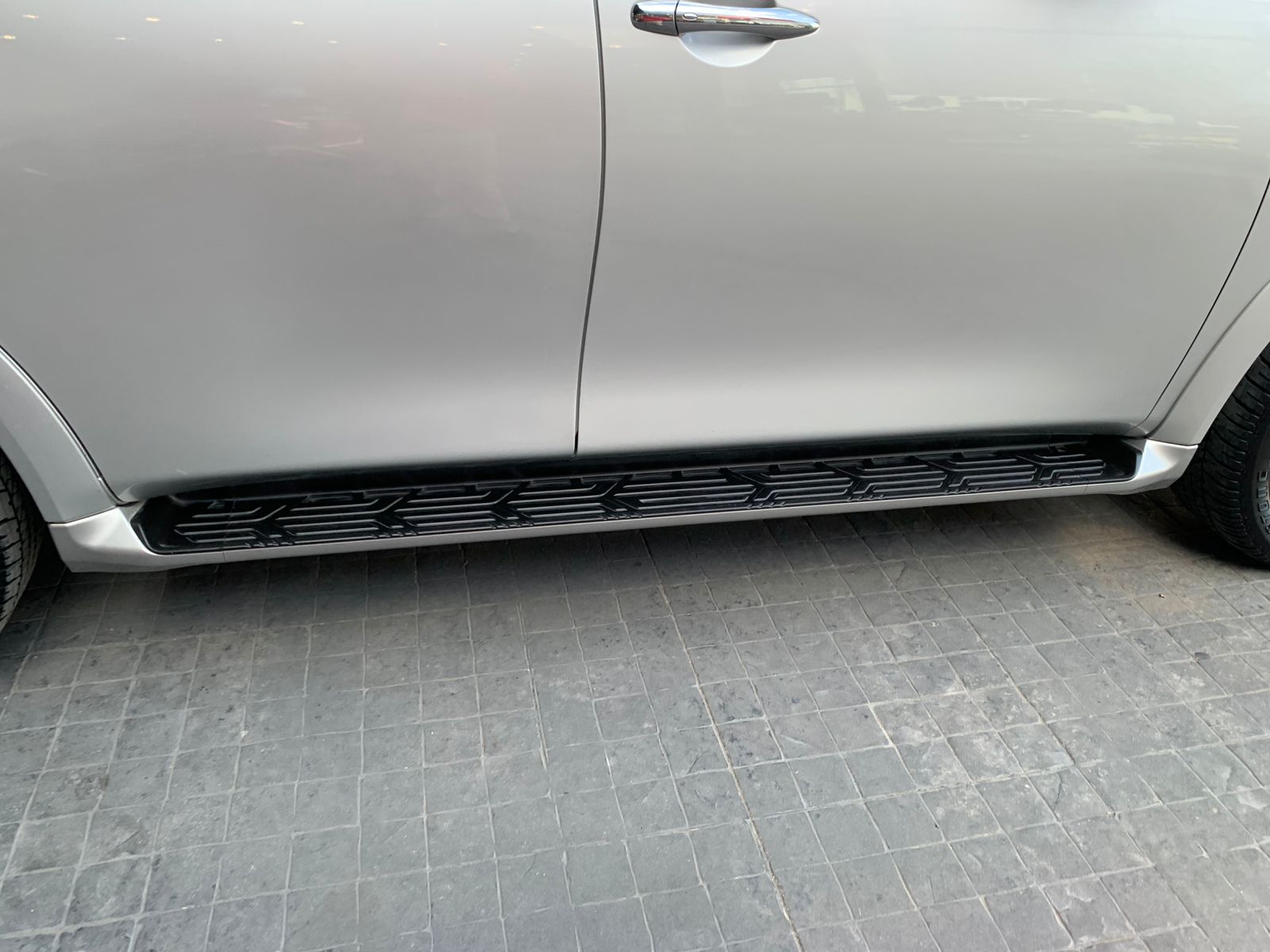 2020 Nissan ARMADA 5 PTS EXCLUSIVE TA DVD SEG FILA PIEL QC 4X4