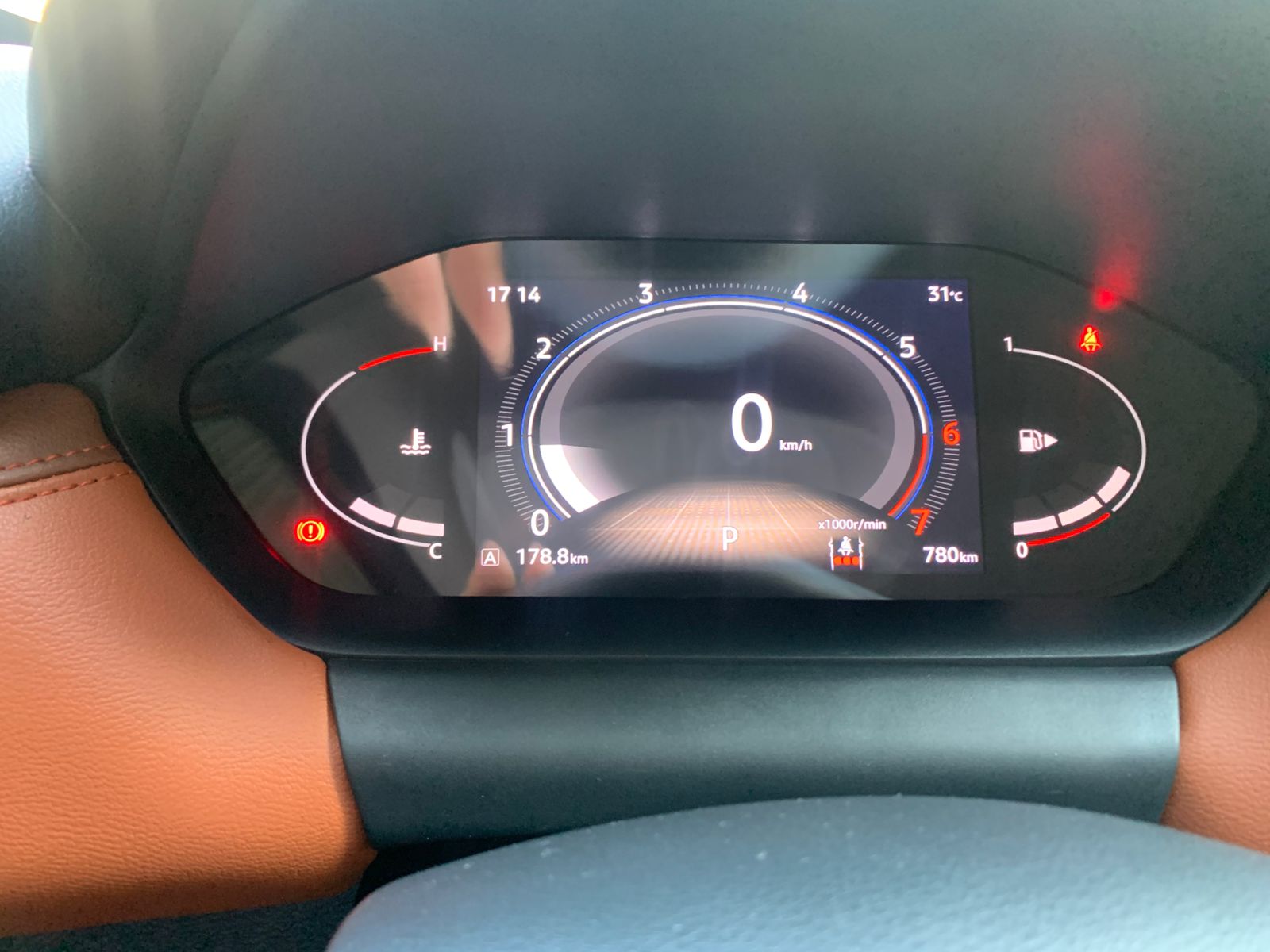 2025 Nissan MAGNITE 5 PUERTAS EXCLUSIVE 1.0 LTS CVT T