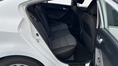 2018 Kia FORTE 4 PTS LX TA AAC BL F NIEBLA R-16